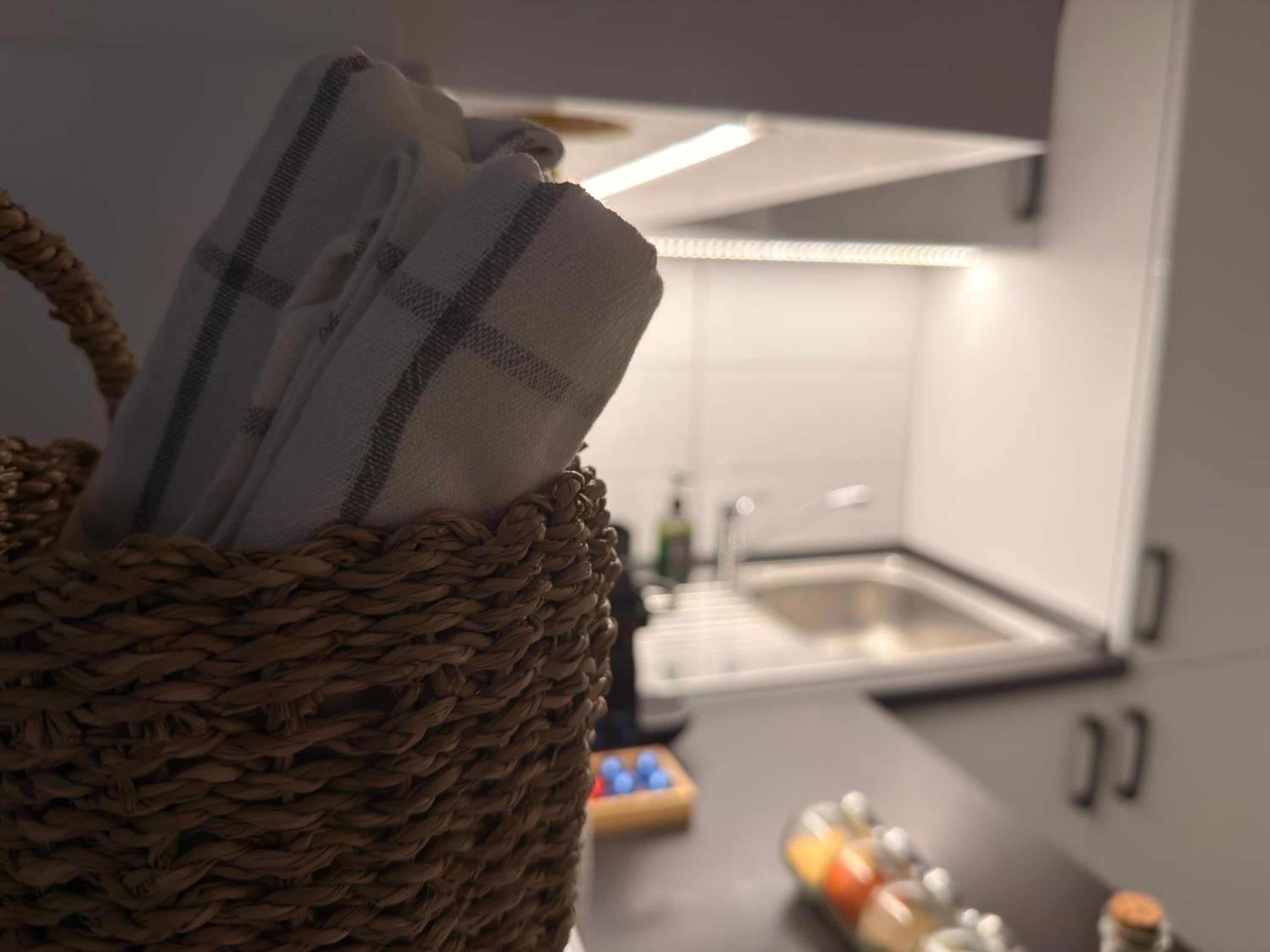 City Center & Free Parking - Rest & Nest Boho Deluxe Apartment
