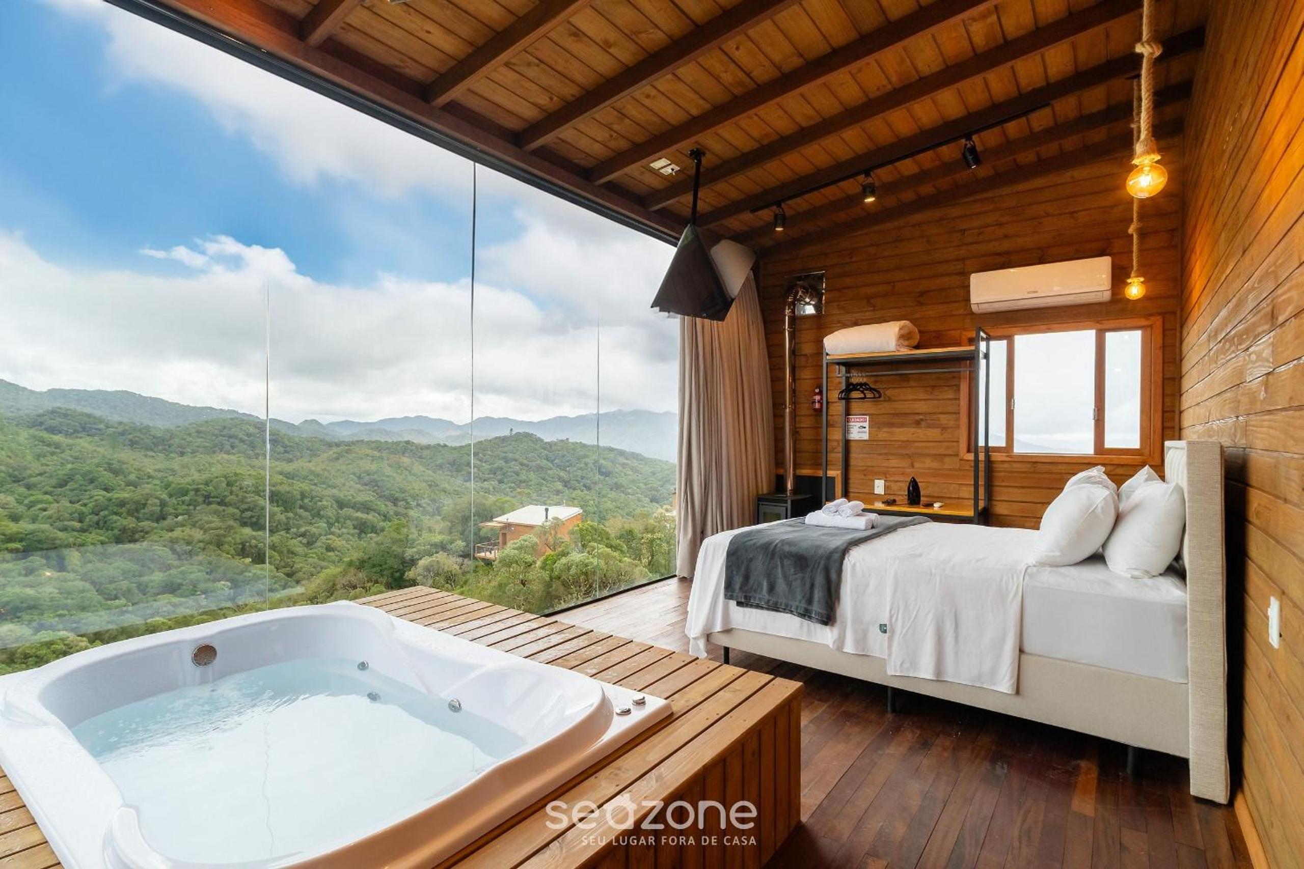 Apt w/ fireplace, jacuzzi, and amazing view VST027