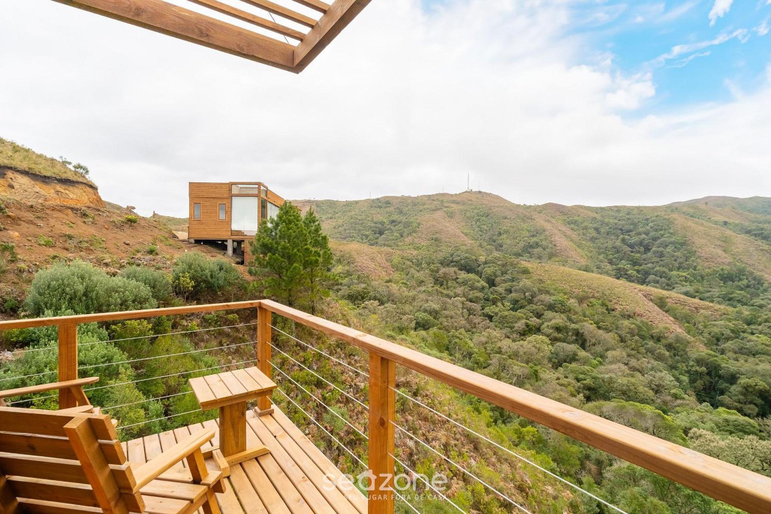 Apt w/ fireplace, jacuzzi, and amazing view VST027