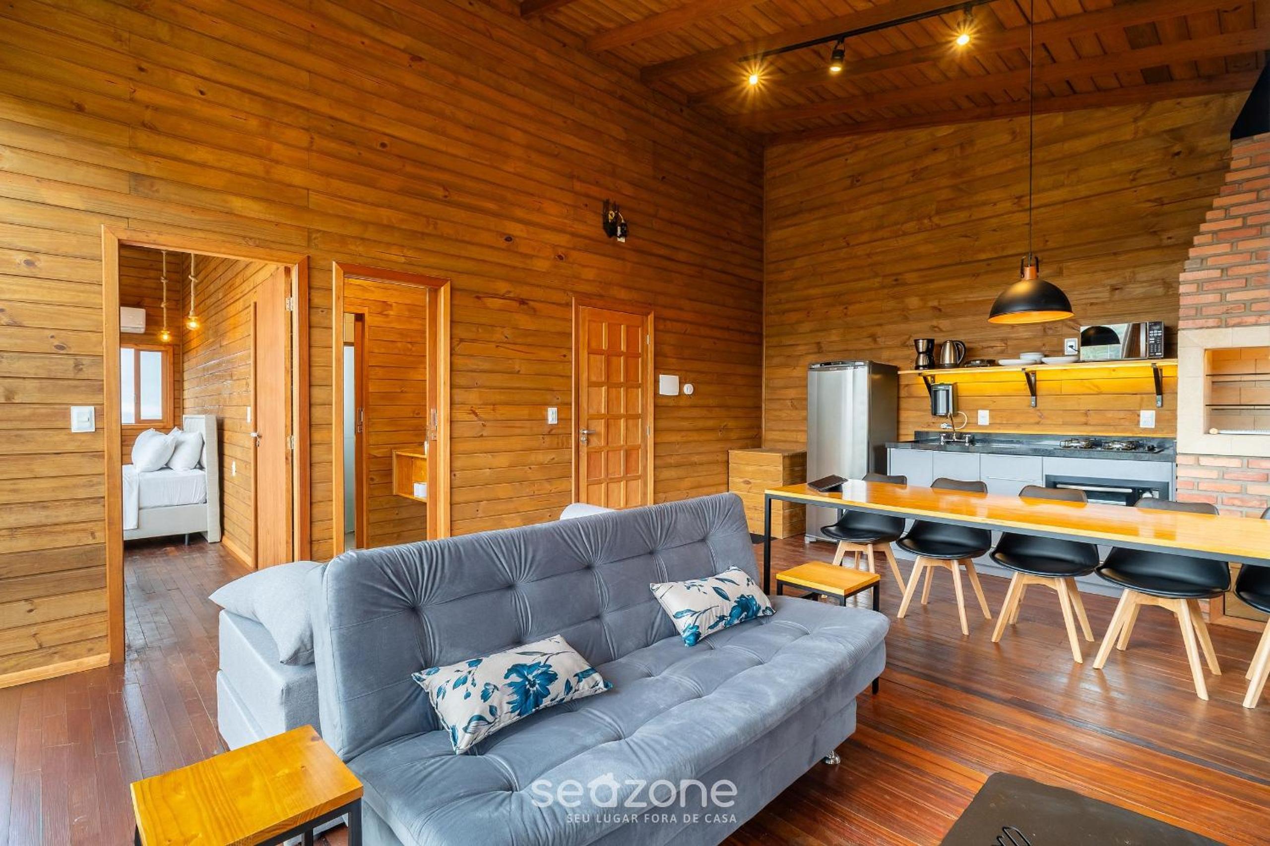 Apt w/ fireplace, jacuzzi, and amazing view VST027