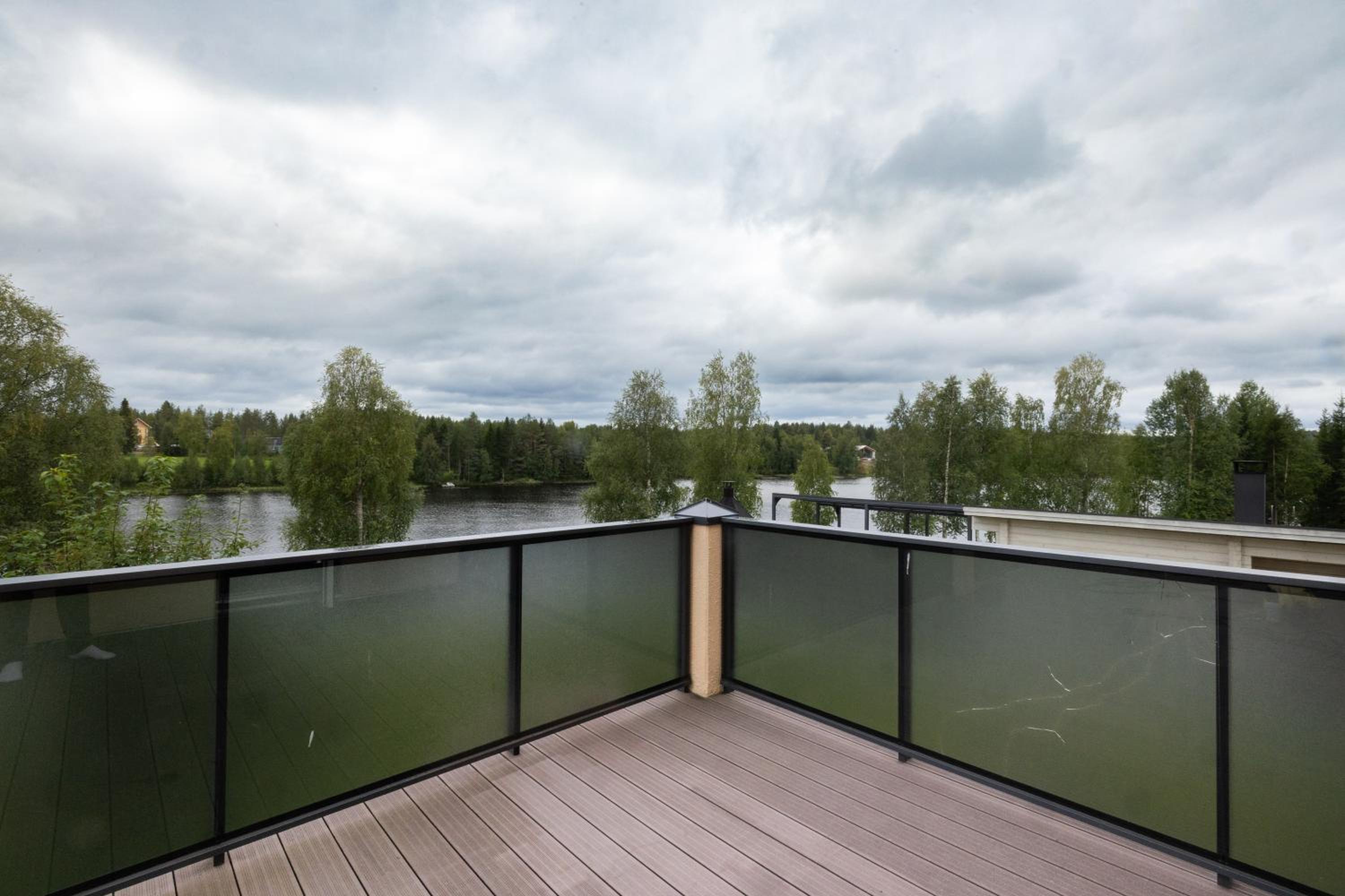 Riverside Luxury Retreat By BookLapland