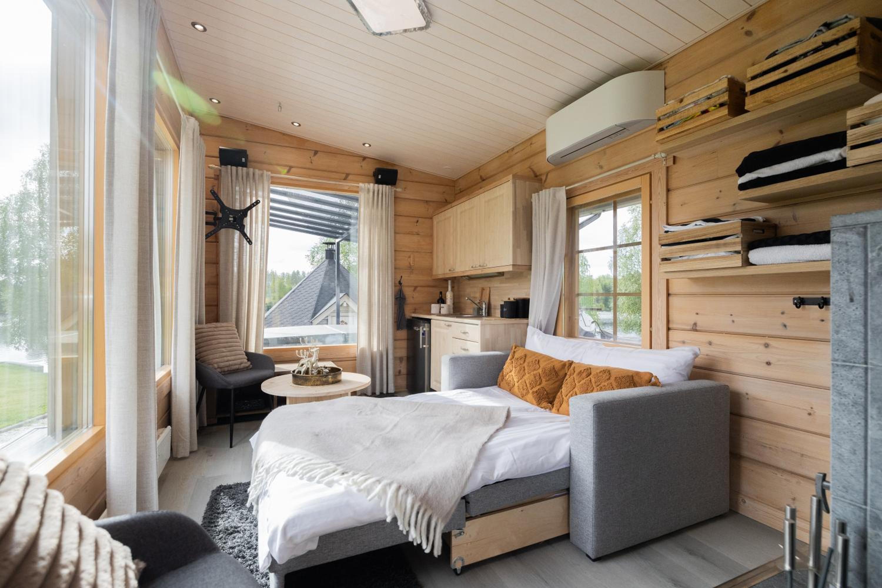 Riverside Luxury Retreat By BookLapland