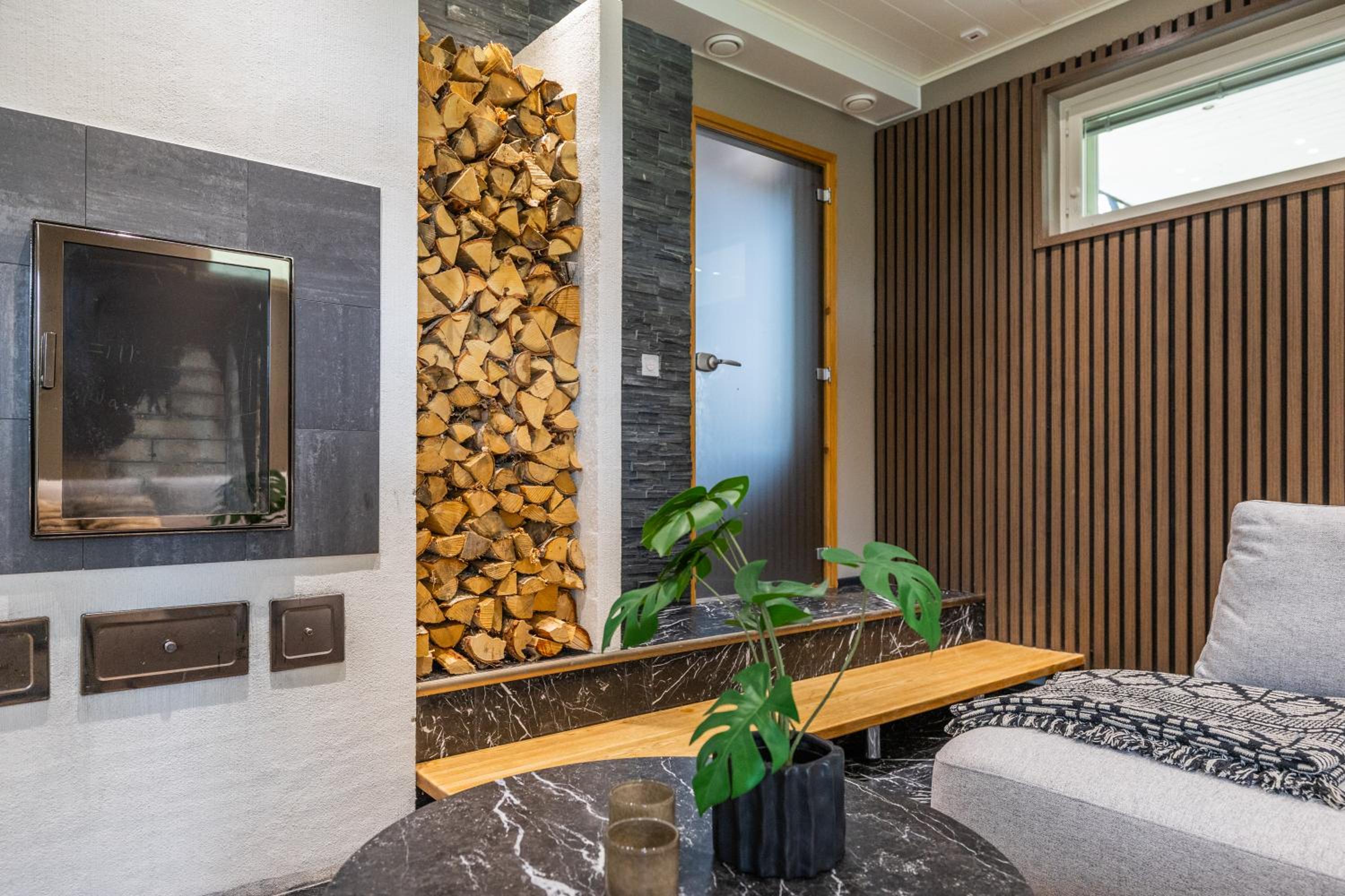 Riverside Luxury Retreat By BookLapland