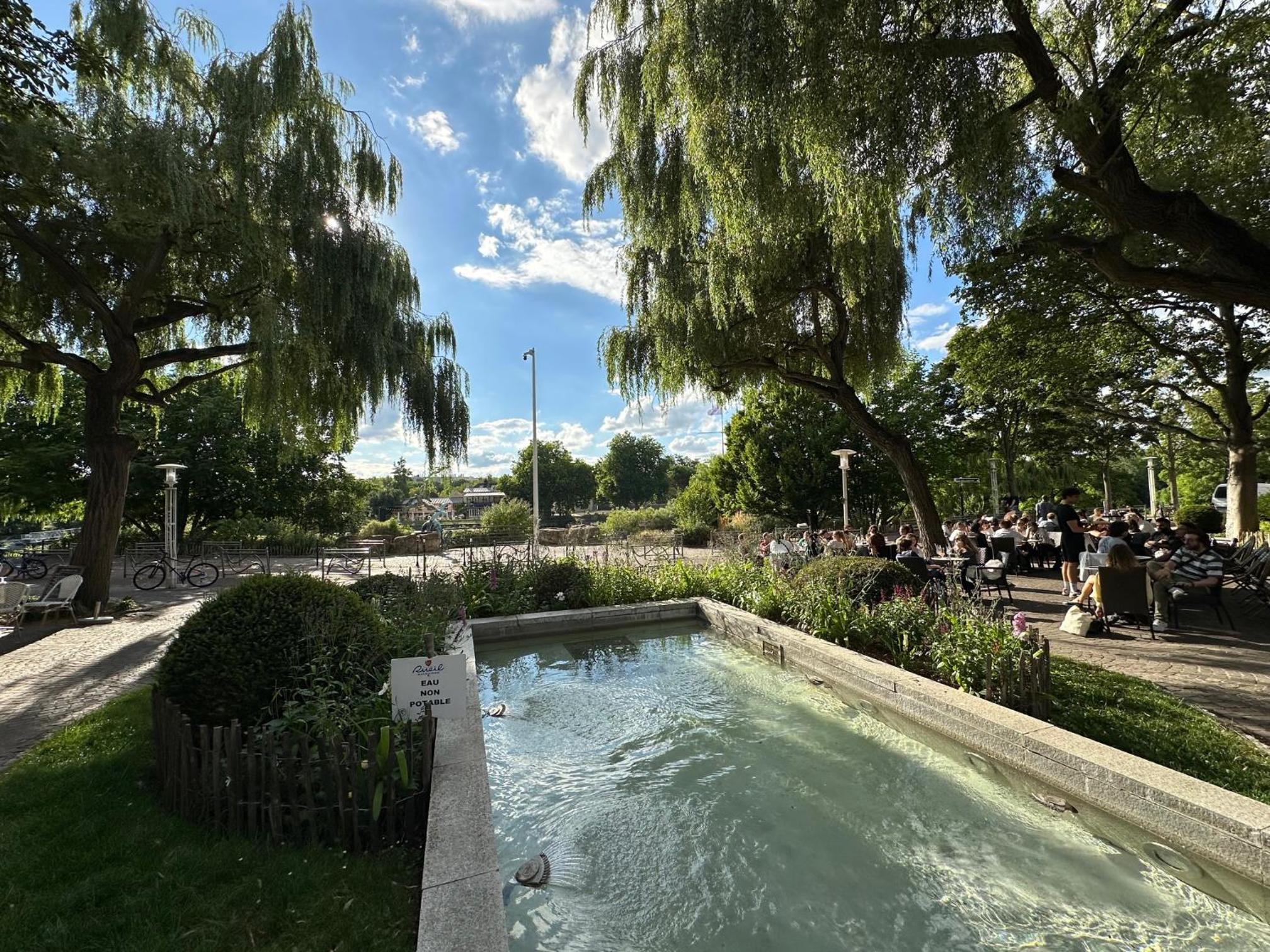 Confort et Style garantis, Près Paris, Seine & RER A, Parking Privé Gratuit