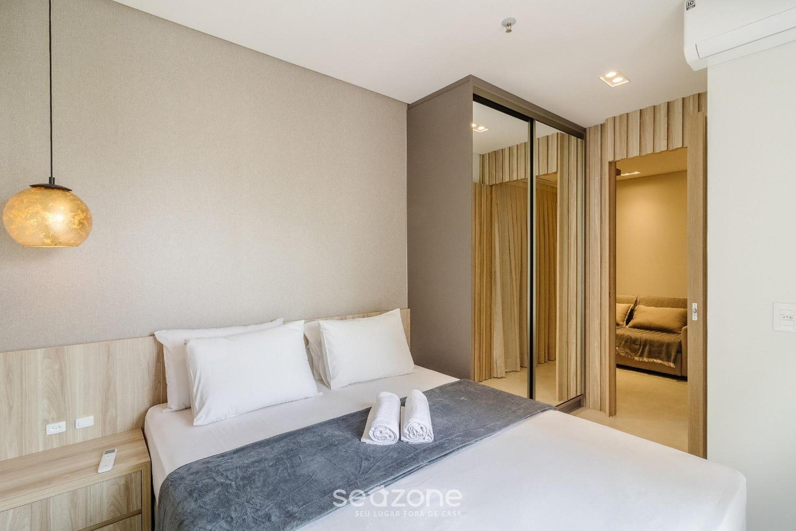 Your exclusive stay just steps from the sea in Meia Praia - FFS!
