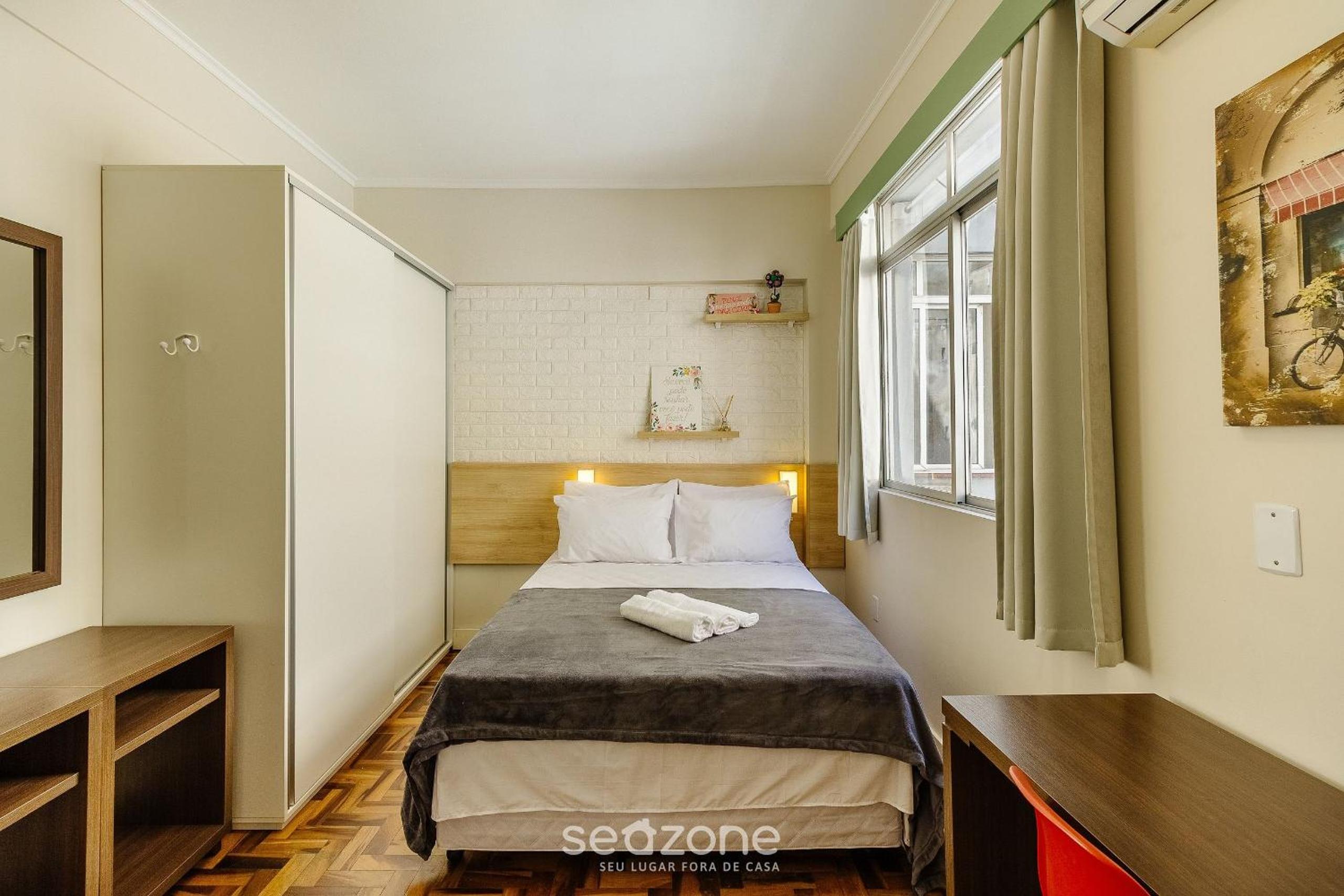 Studios in the Historic Center of POA - ELSs