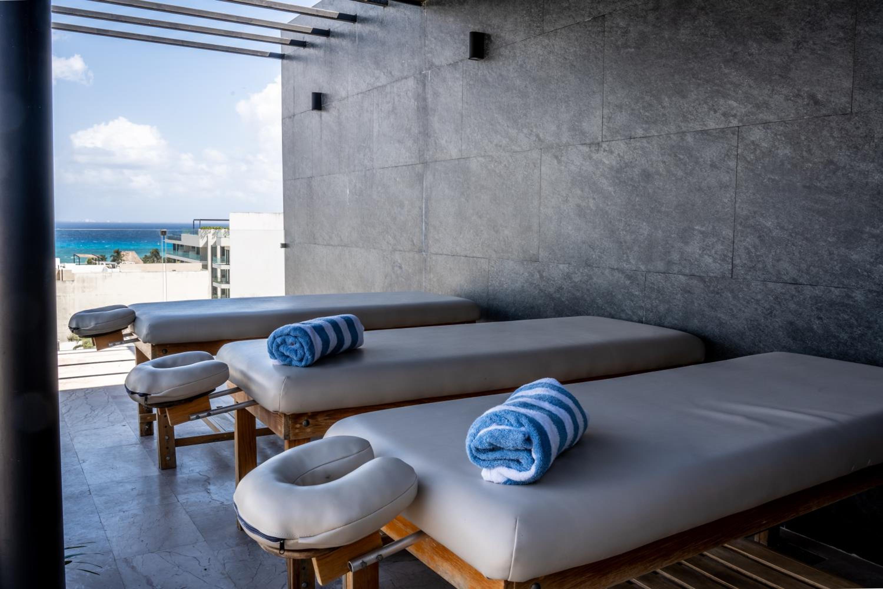 Luxury Penthouse with Ocean Views and Private Pool