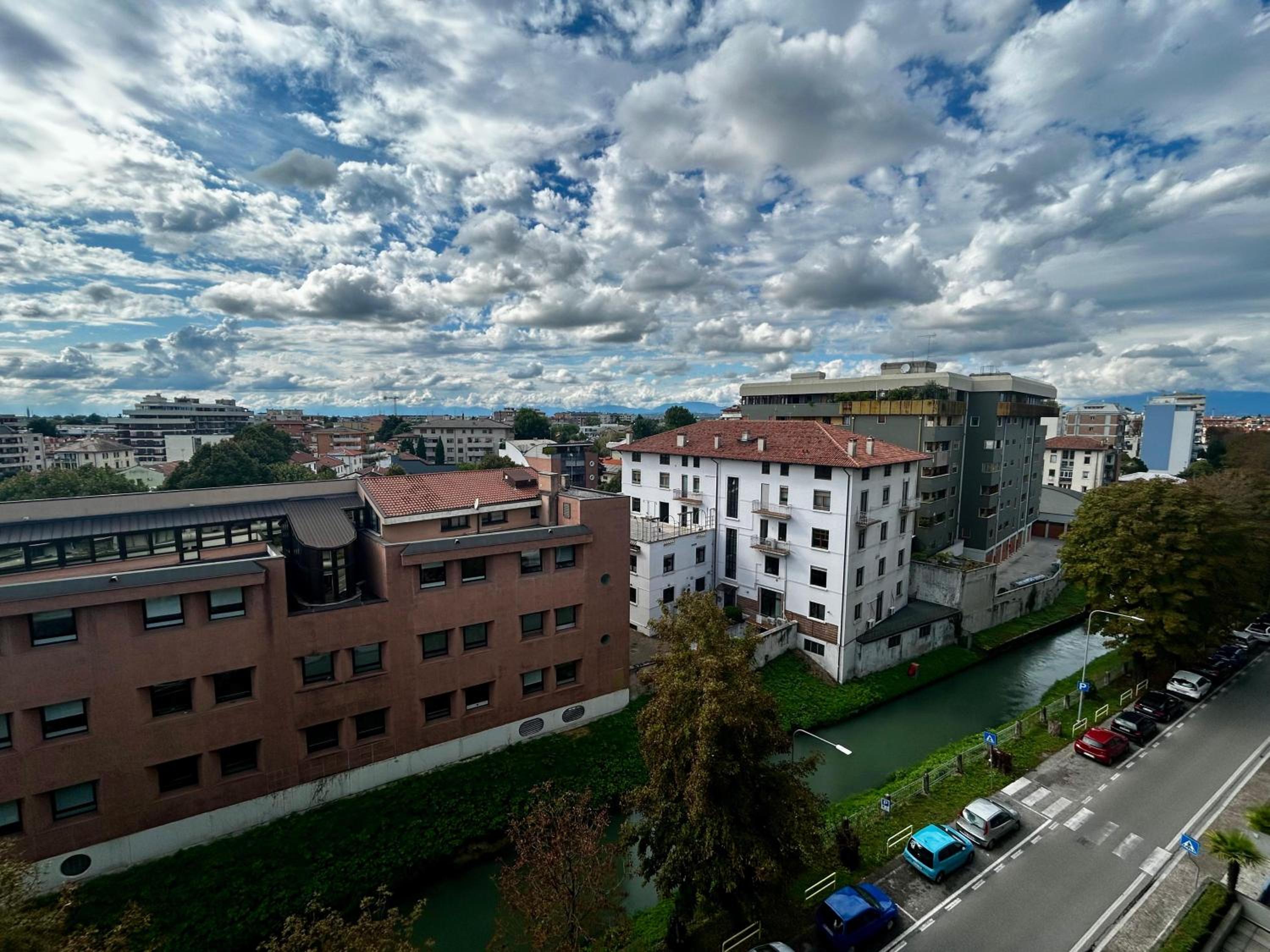 Luxury Green Skyline in center of Udine