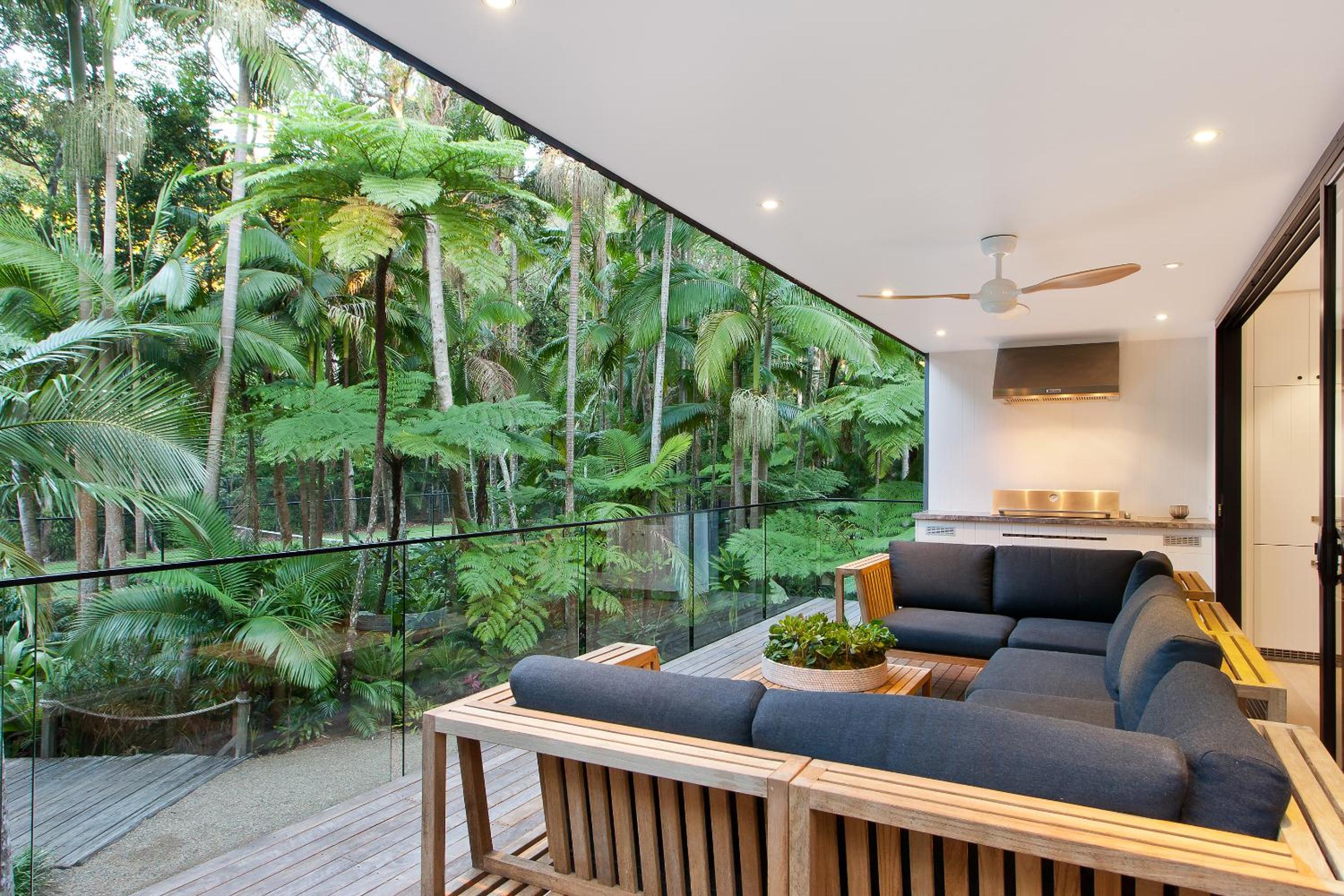 Luxury rainforest retreat, Little Cove