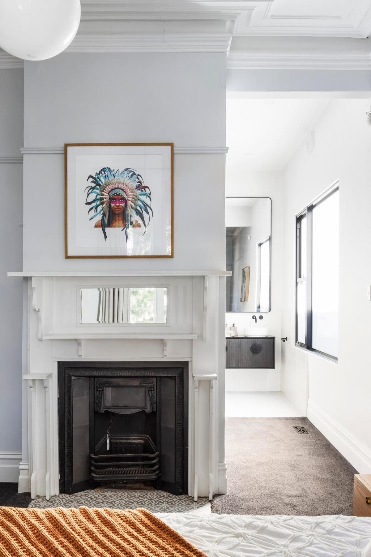 Brighton Designer Retreat Huge Pool, 3BR, Walk to Beach & Cafés