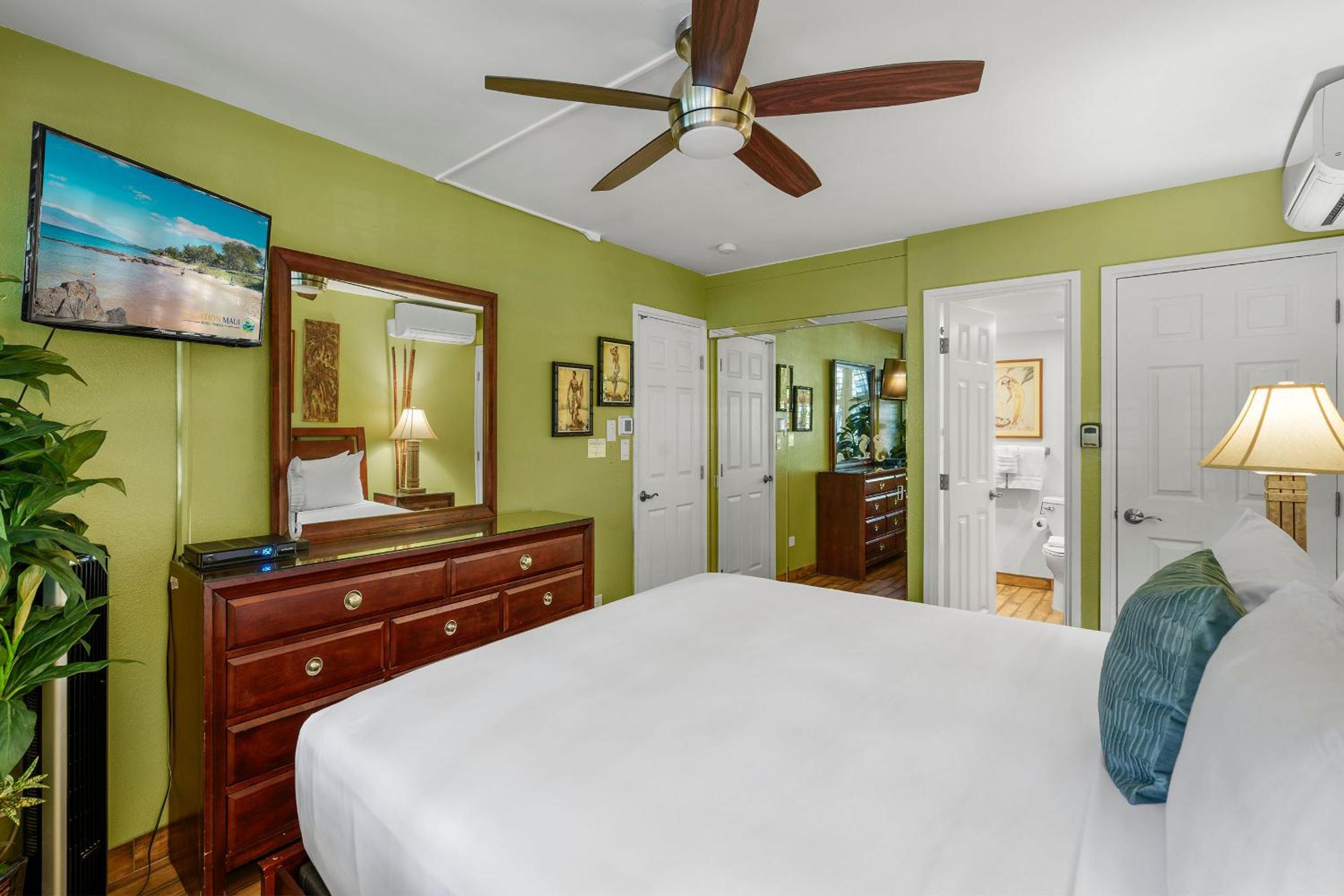 Discover Kamaole Sands 3-101 - Premium Ground Floor Renovation, Split AC, Wi-Fi