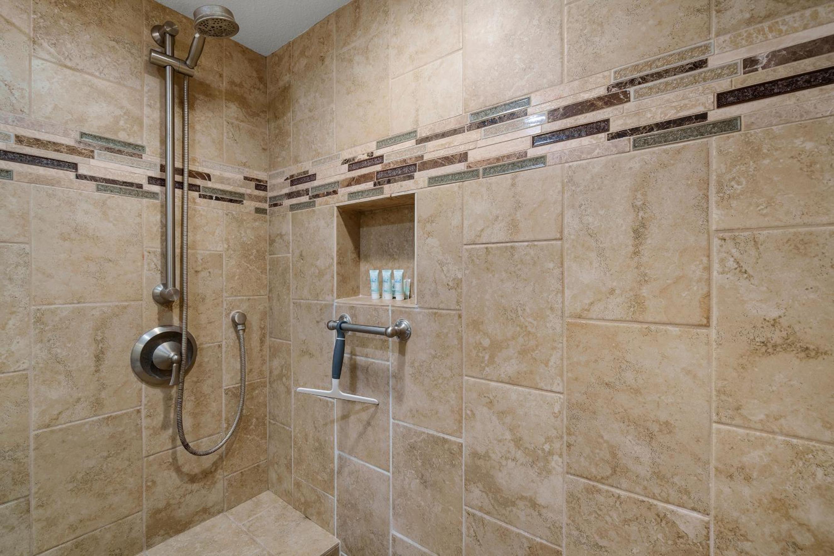 Discover Kamaole Sands 3-101 - Premium Ground Floor Renovation, Split AC, Wi-Fi