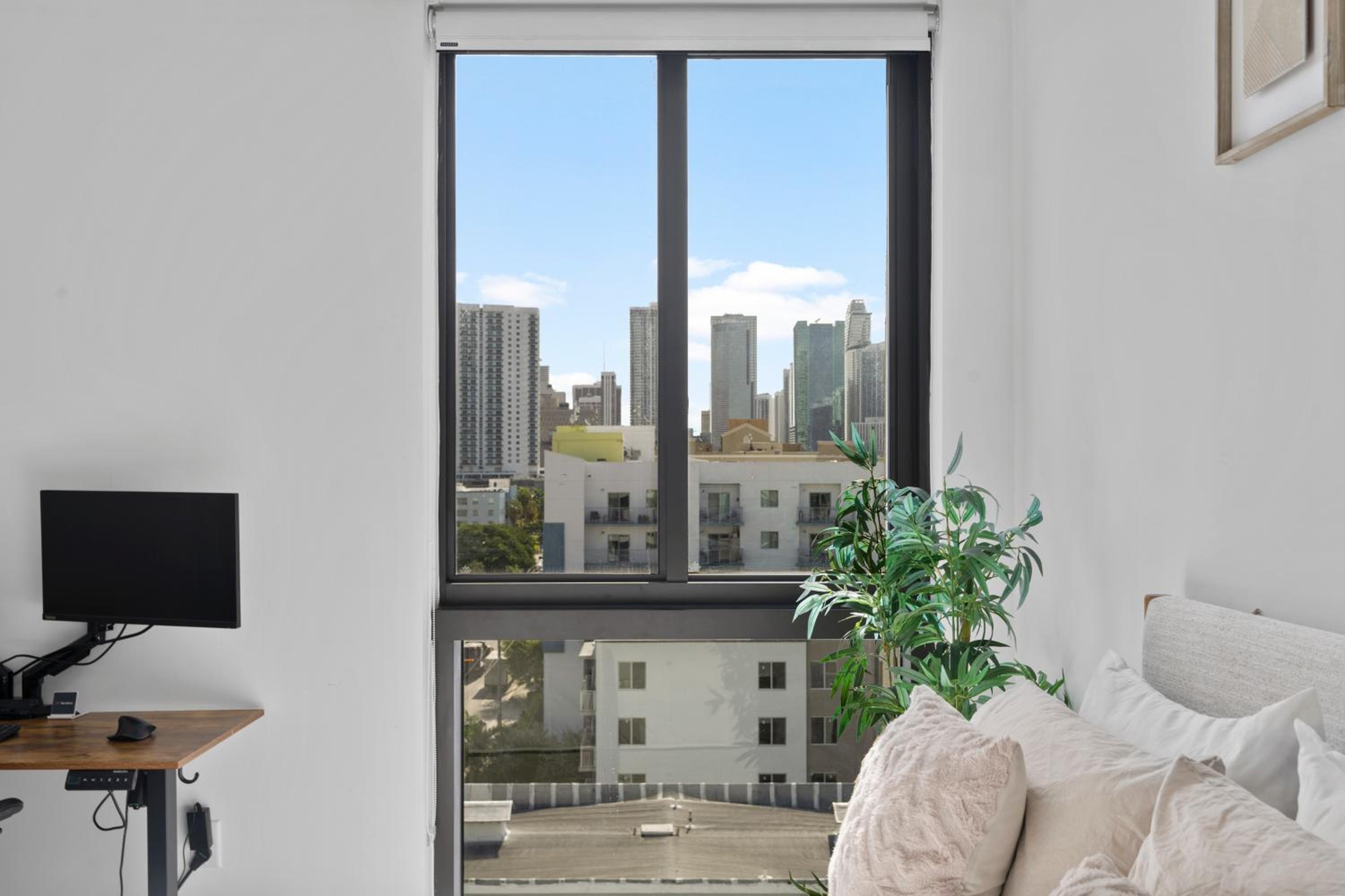 Luxury Pent House Suite with Downtown Views