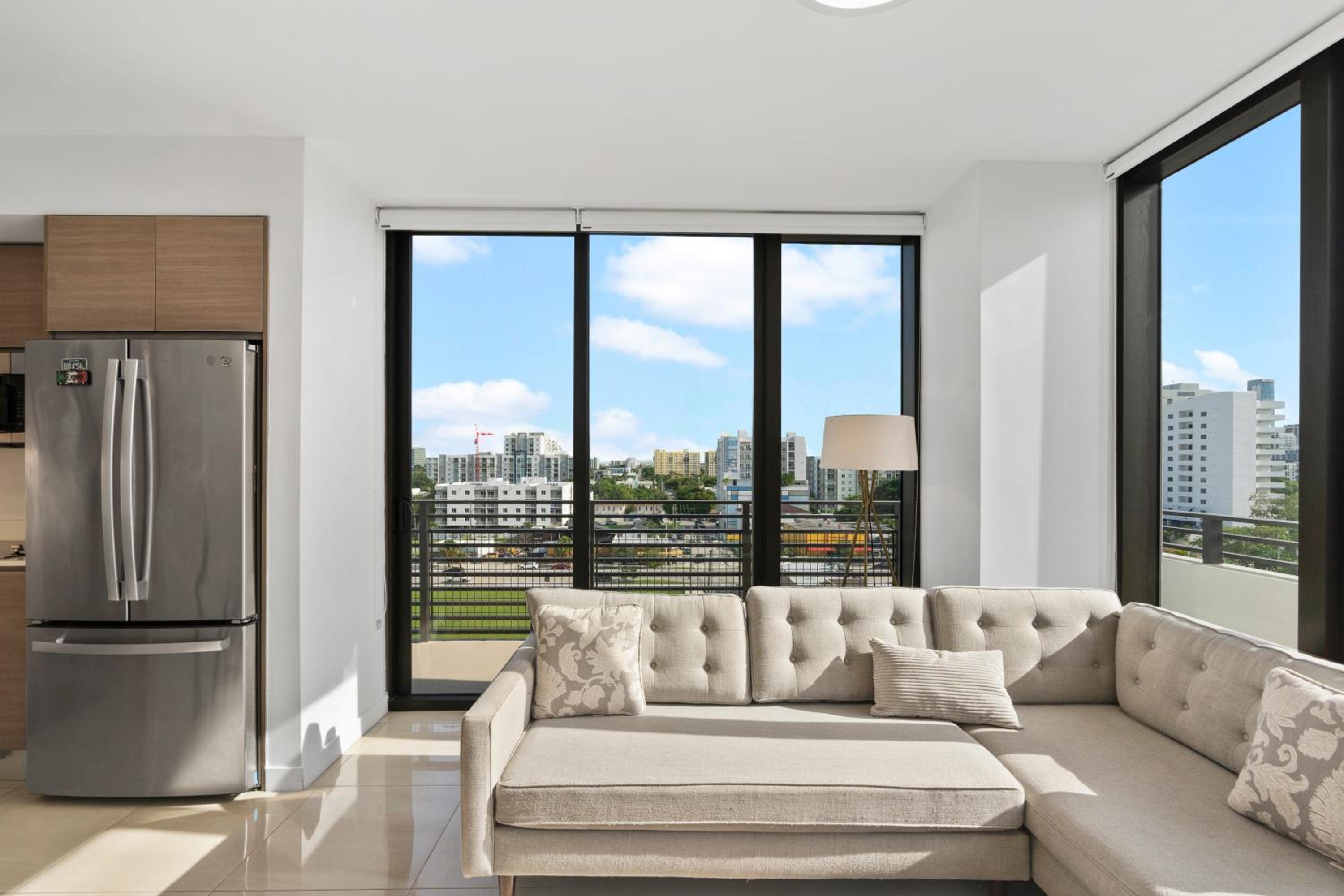 Luxury Pent House Suite with Downtown Views