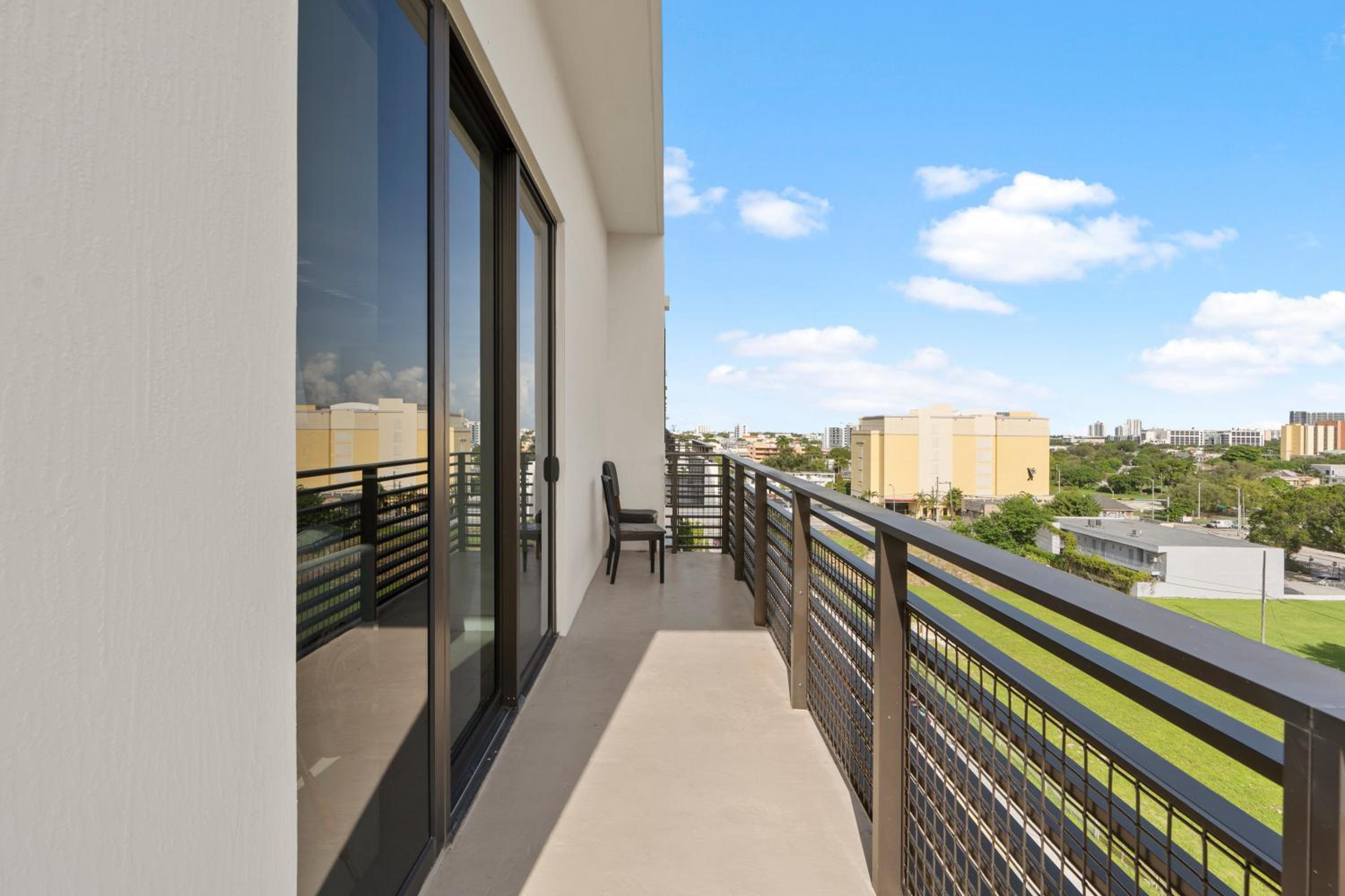 Luxury Pent House Suite with Downtown Views
