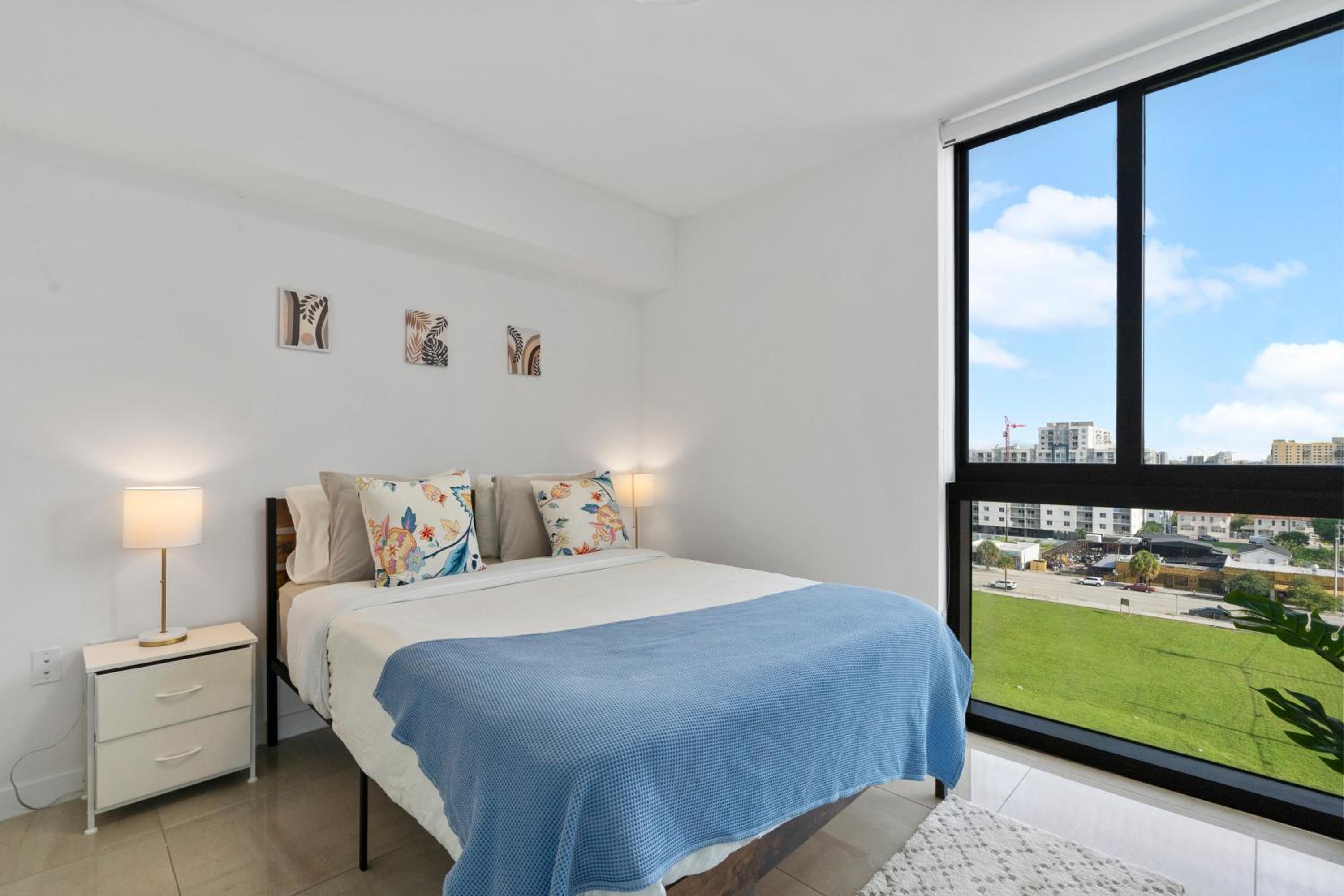 Luxury Pent House Suite with Downtown Views