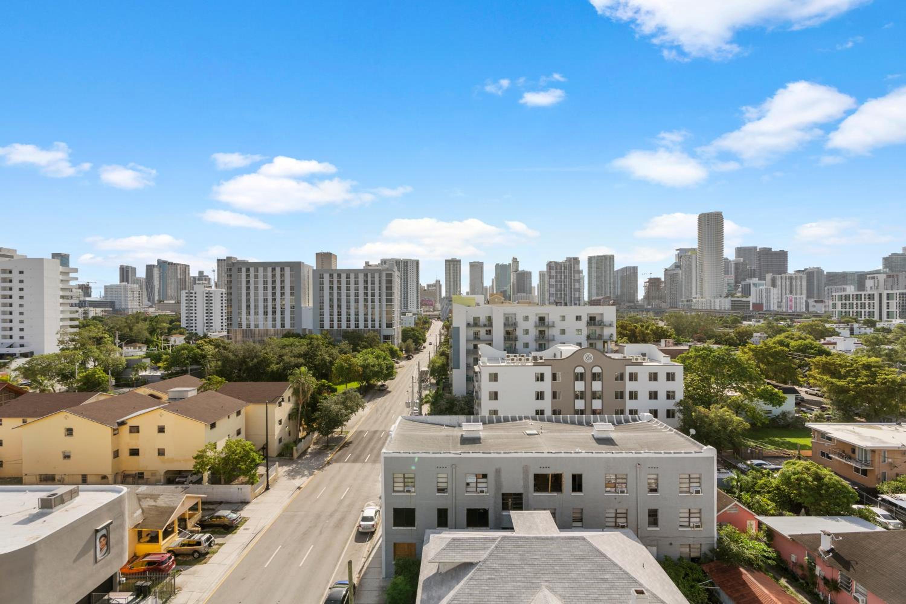 Luxury Pent House Suite with Downtown Views