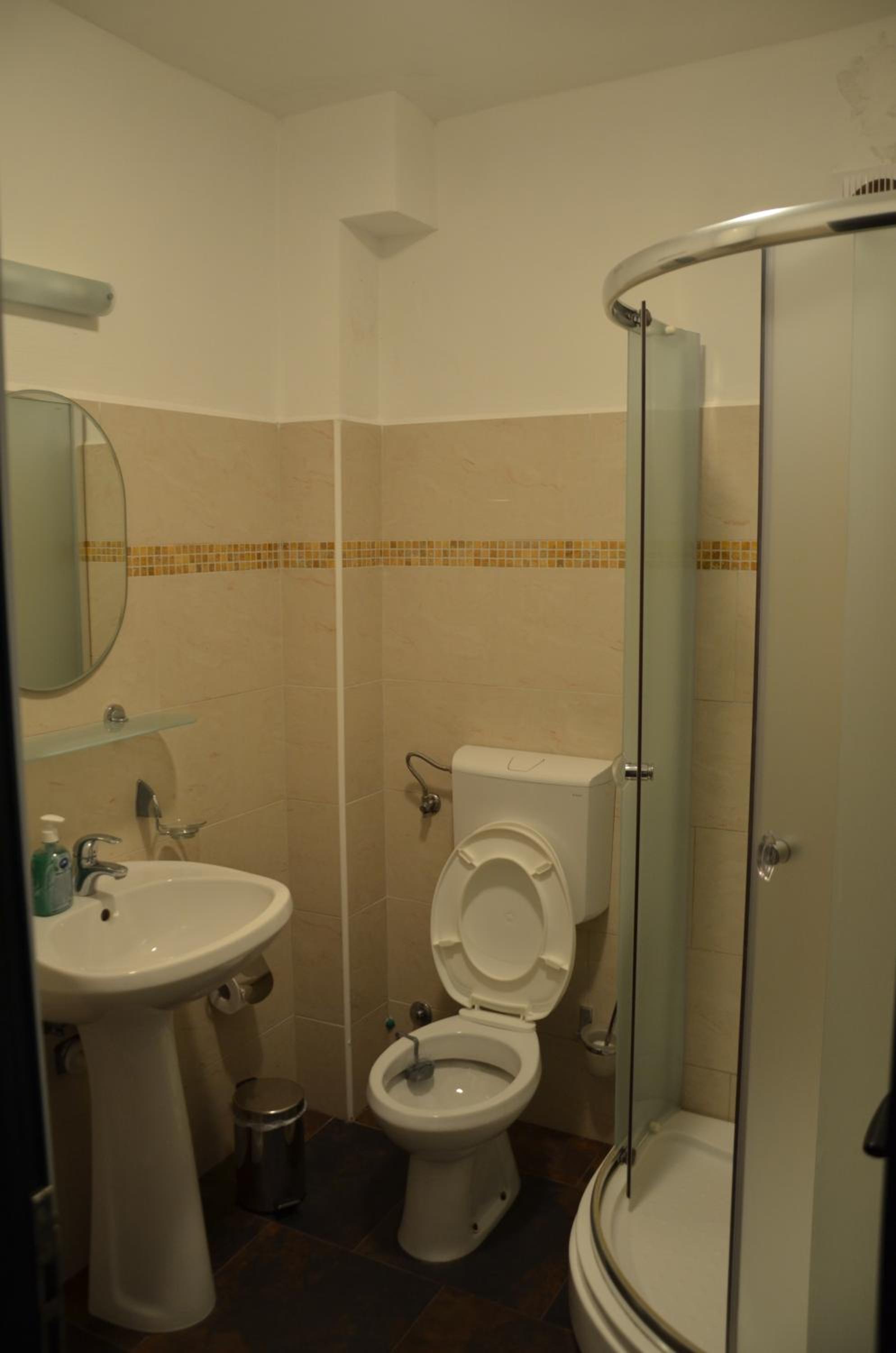 Lero Apartments