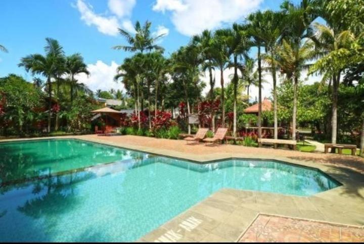 Aquarius Orange Hotel & Villa