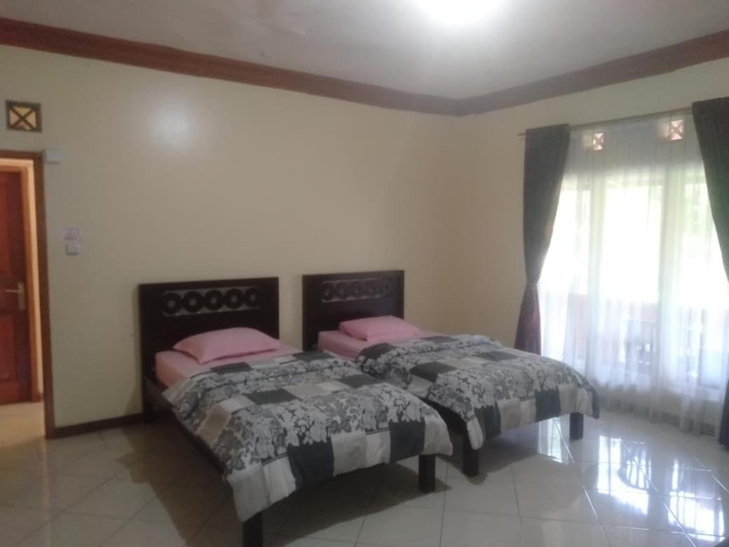 Aquarius Orange Hotel & Villa