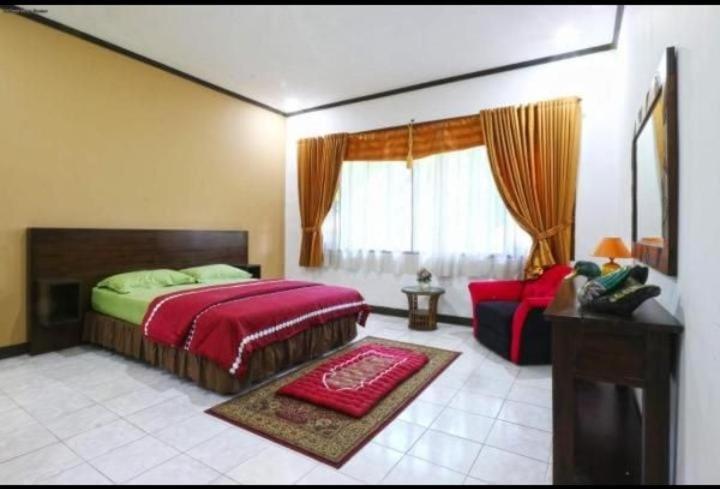 Aquarius Orange Hotel & Villa