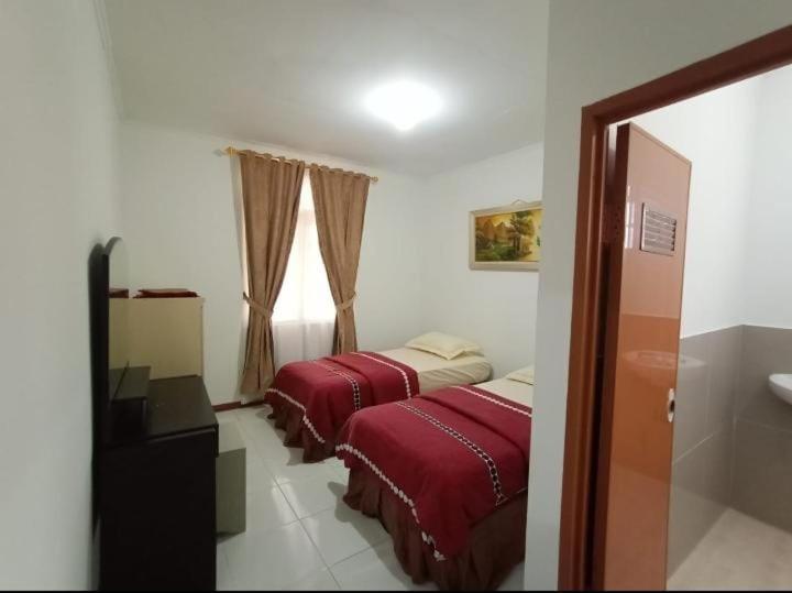 Aquarius Orange Hotel & Villa