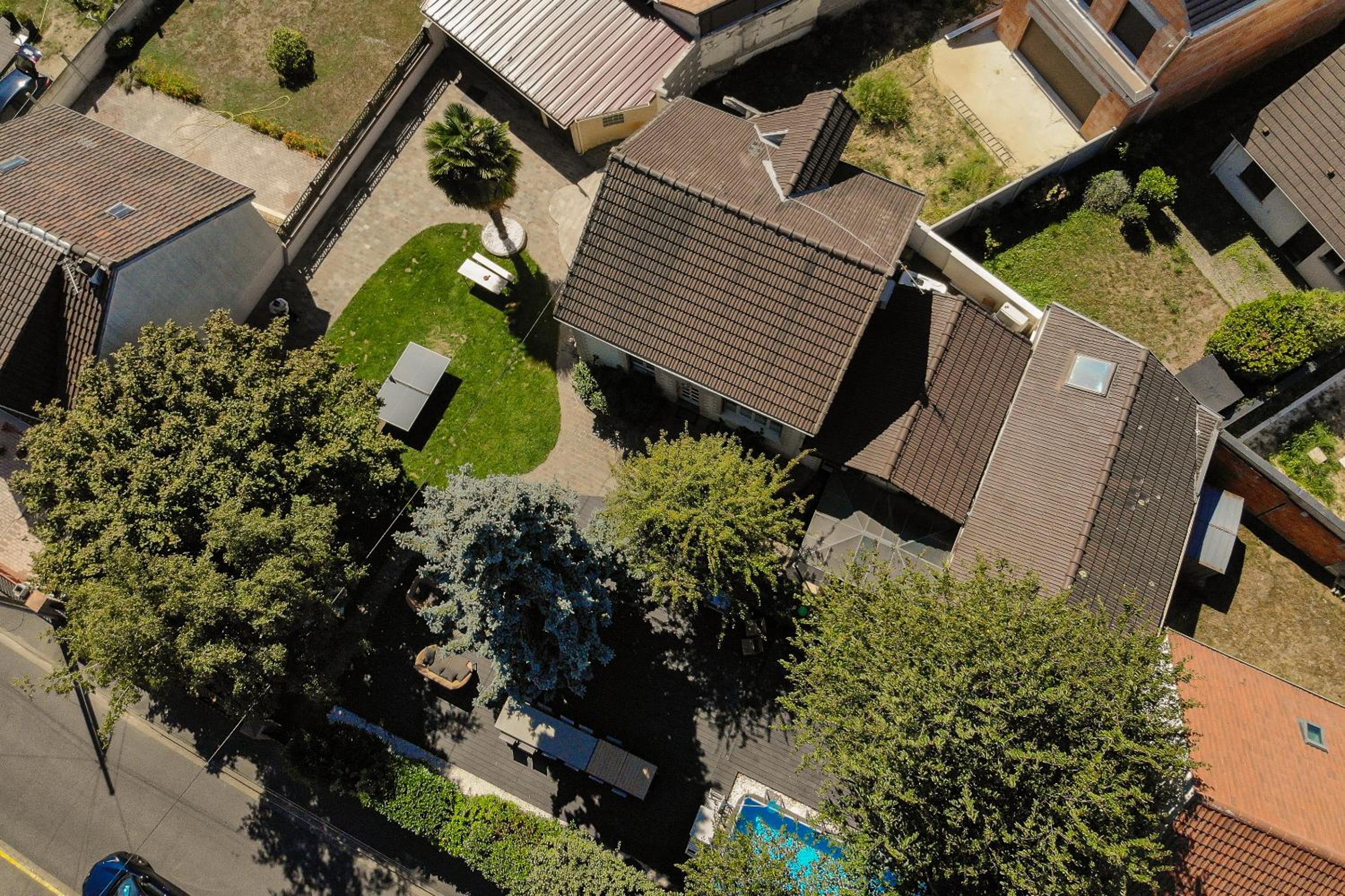 Villa Maxonale près de Paris avec Piscine Chauffée, Sauna et Jacuzzi