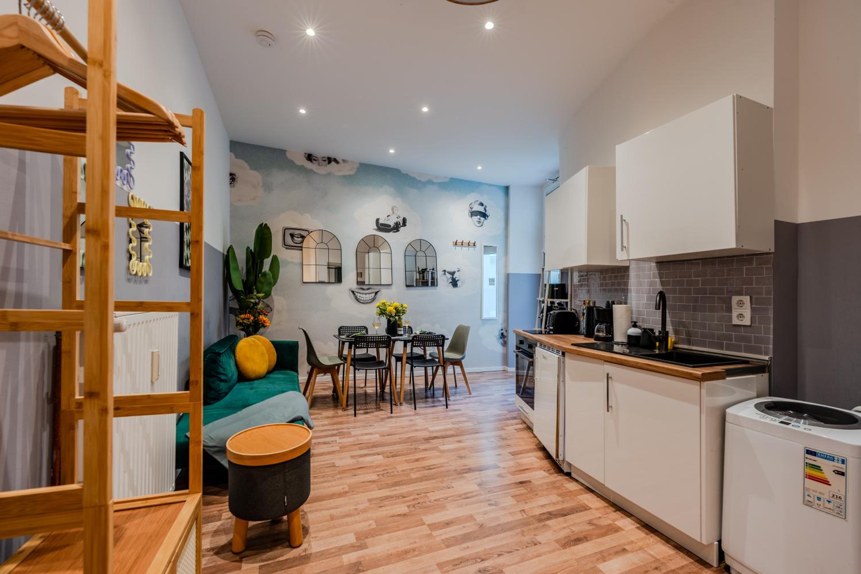Cozy Retro Chic with Patio and Self Check-in