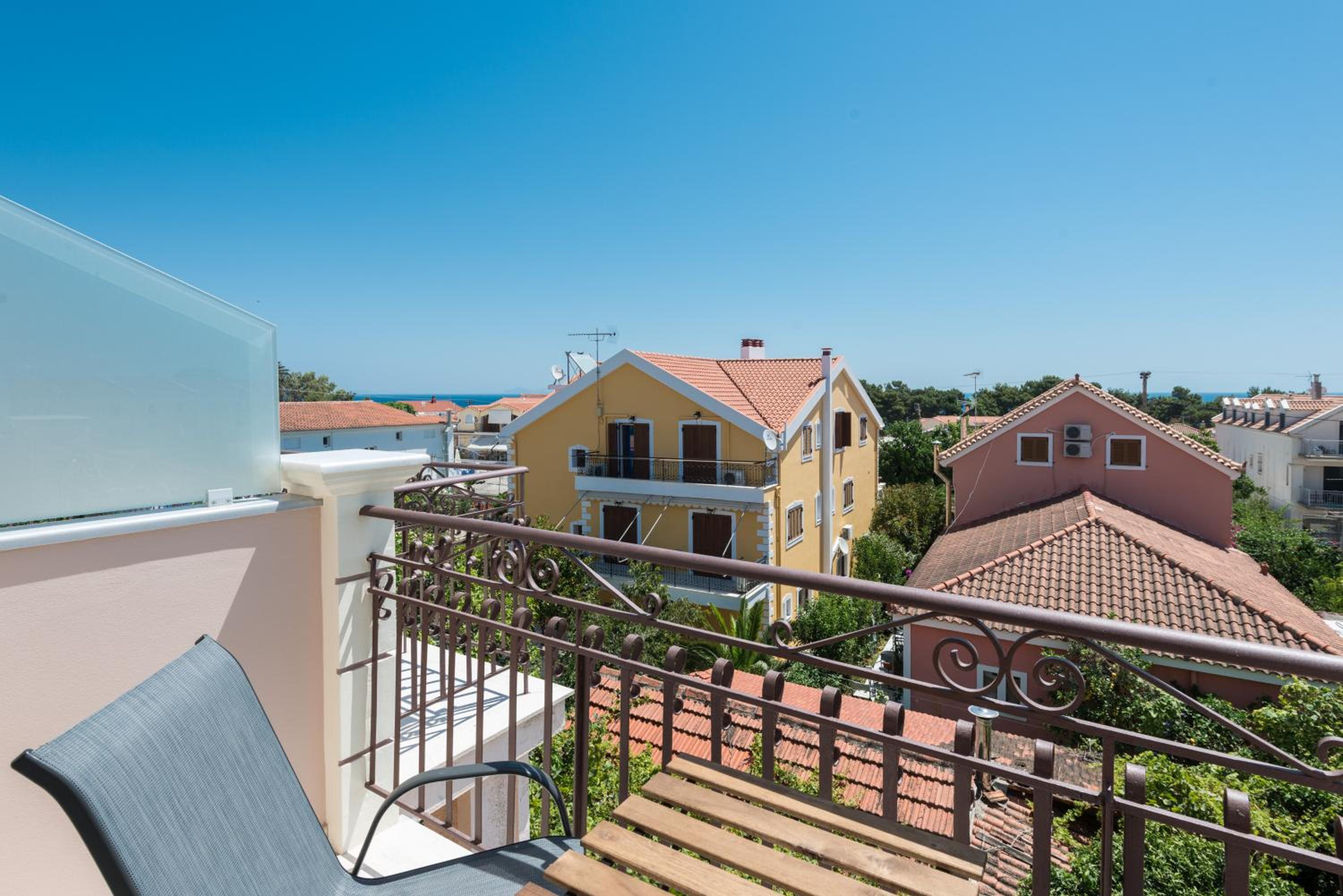 Photo 46