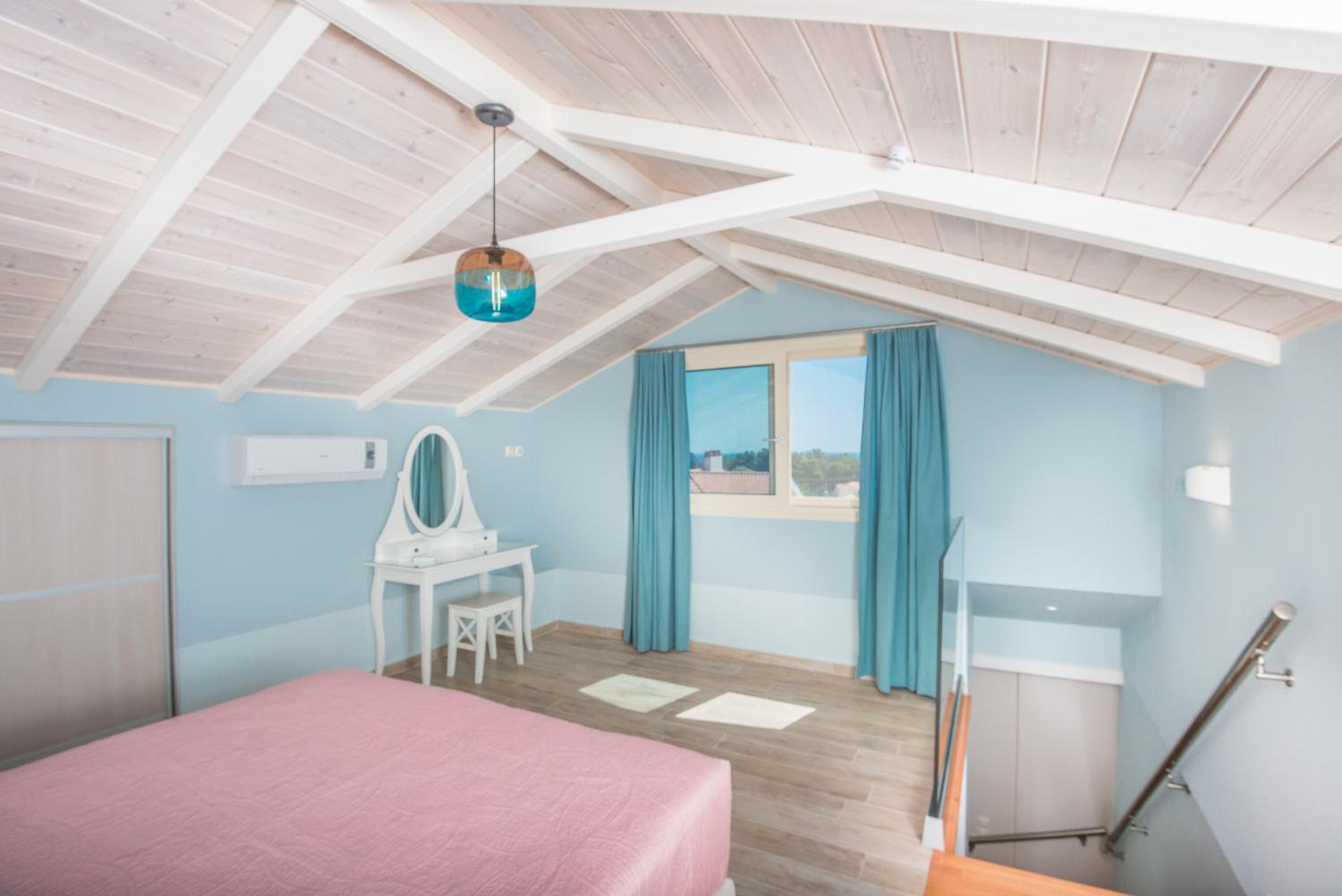 Photo 59