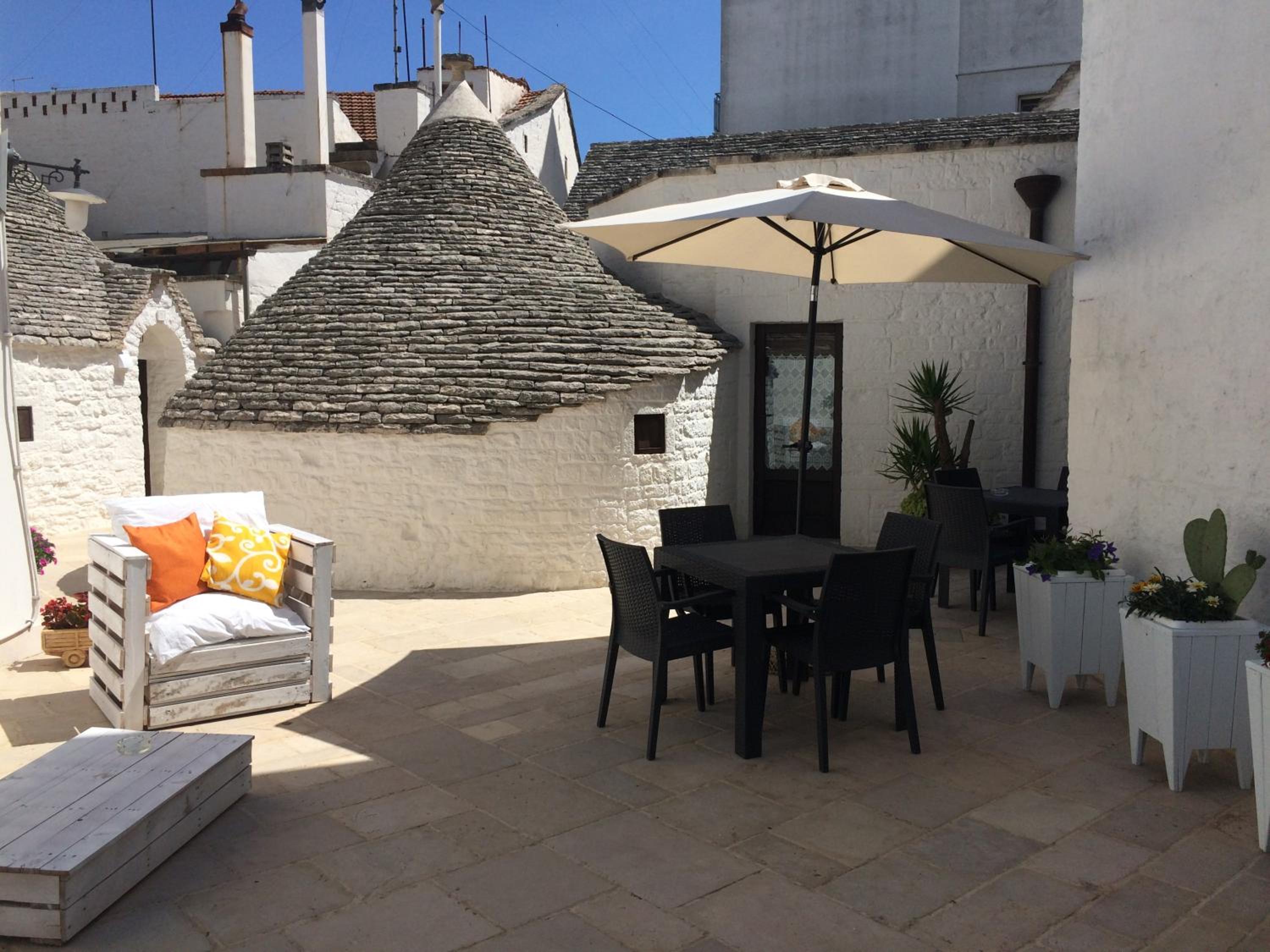 Trulli Family - Trulli&Cummerse