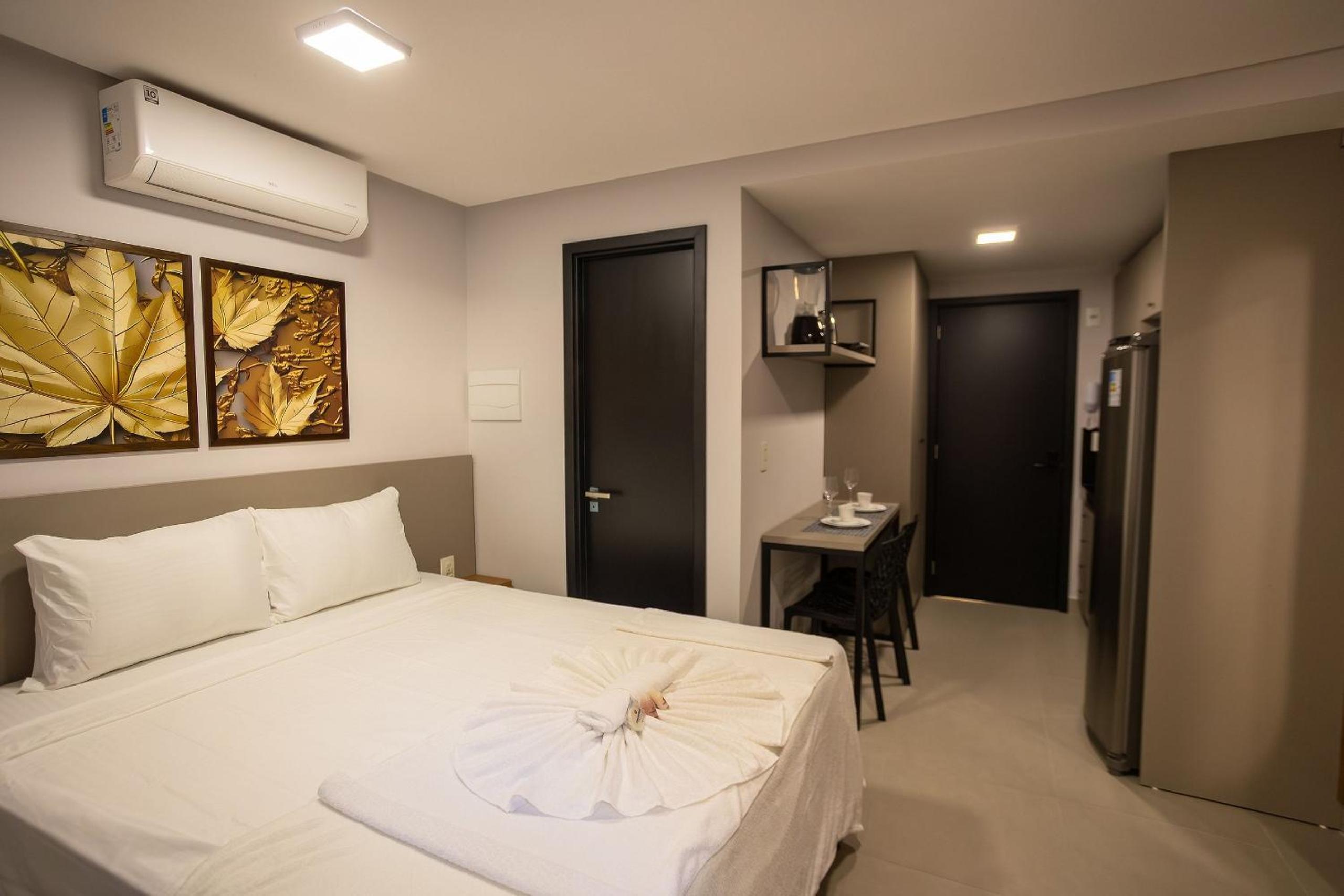 Way Bossa #I – Ground Floor Balcony by Carpediem