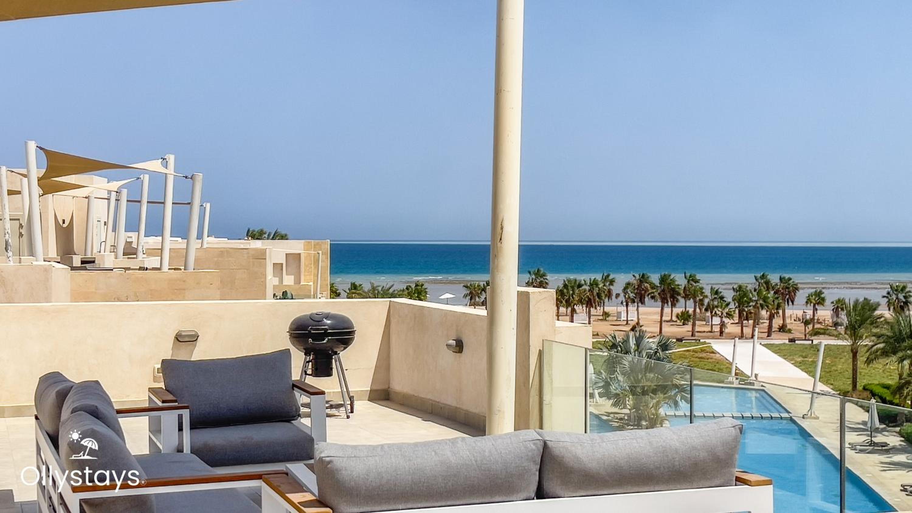 Ollystays Mangrovy Seaview Penthouse 3BR Beach & Pool access