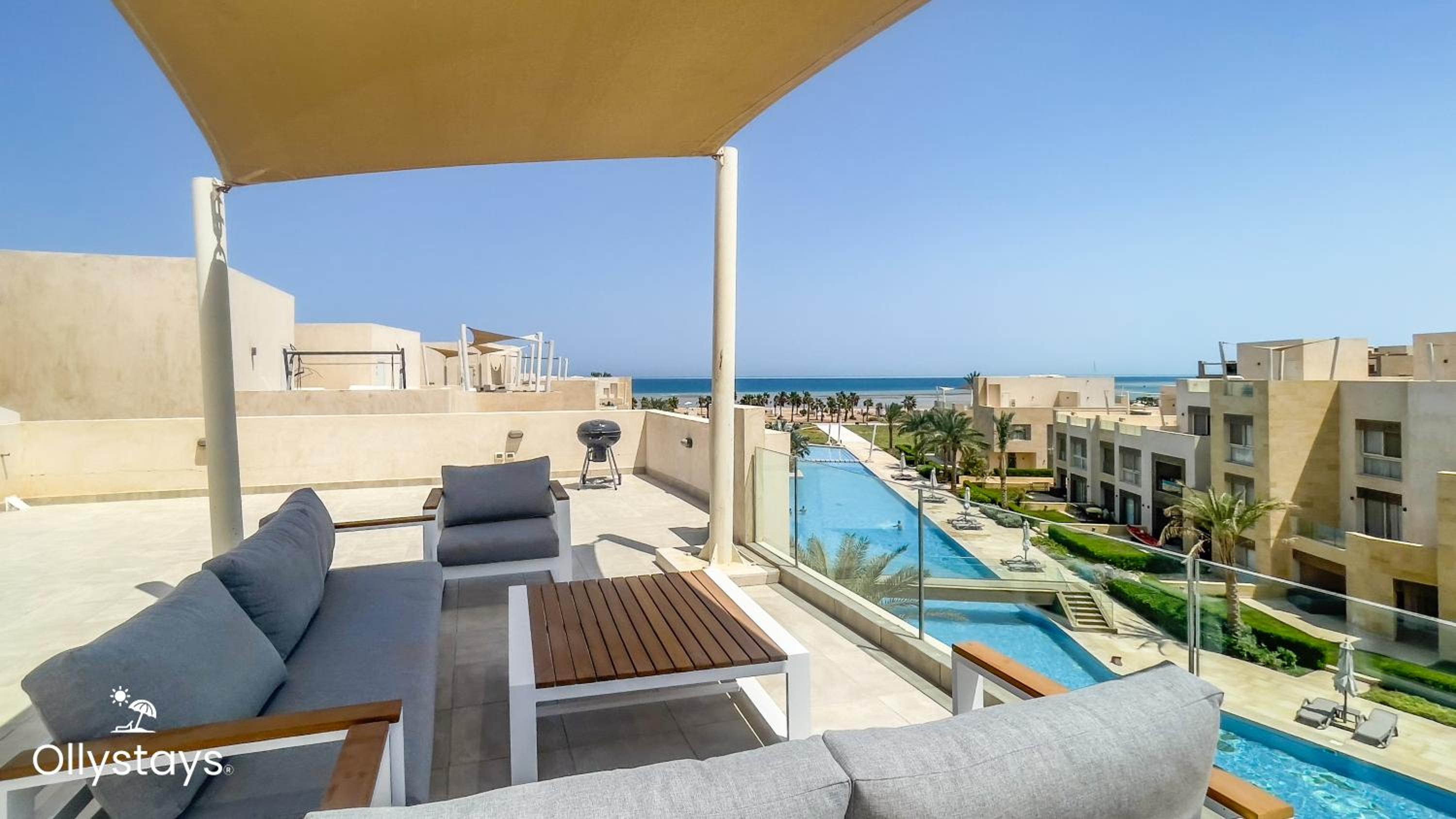 Ollystays Mangrovy Seaview Penthouse 3BR Beach & Pool access