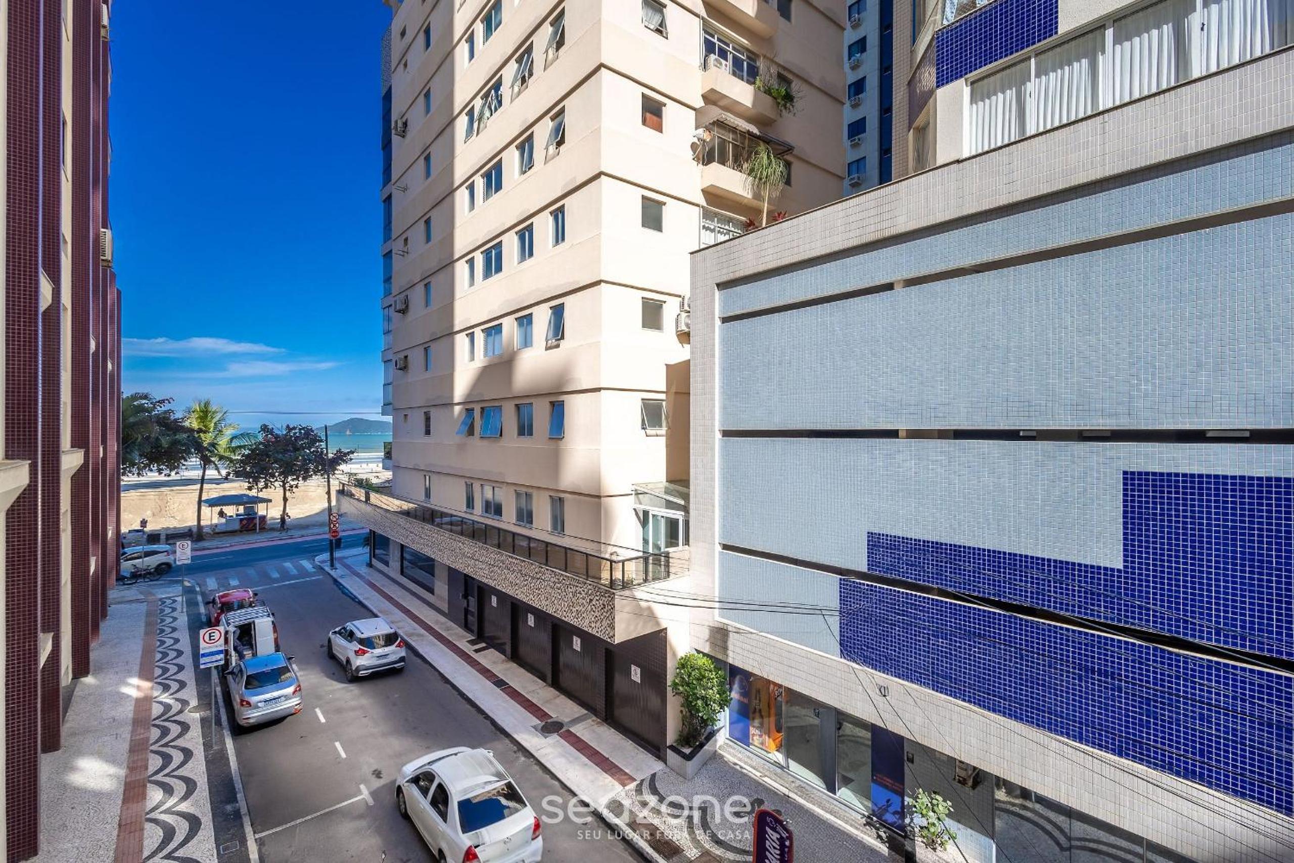 Apt 50m from the central beach GCO0302