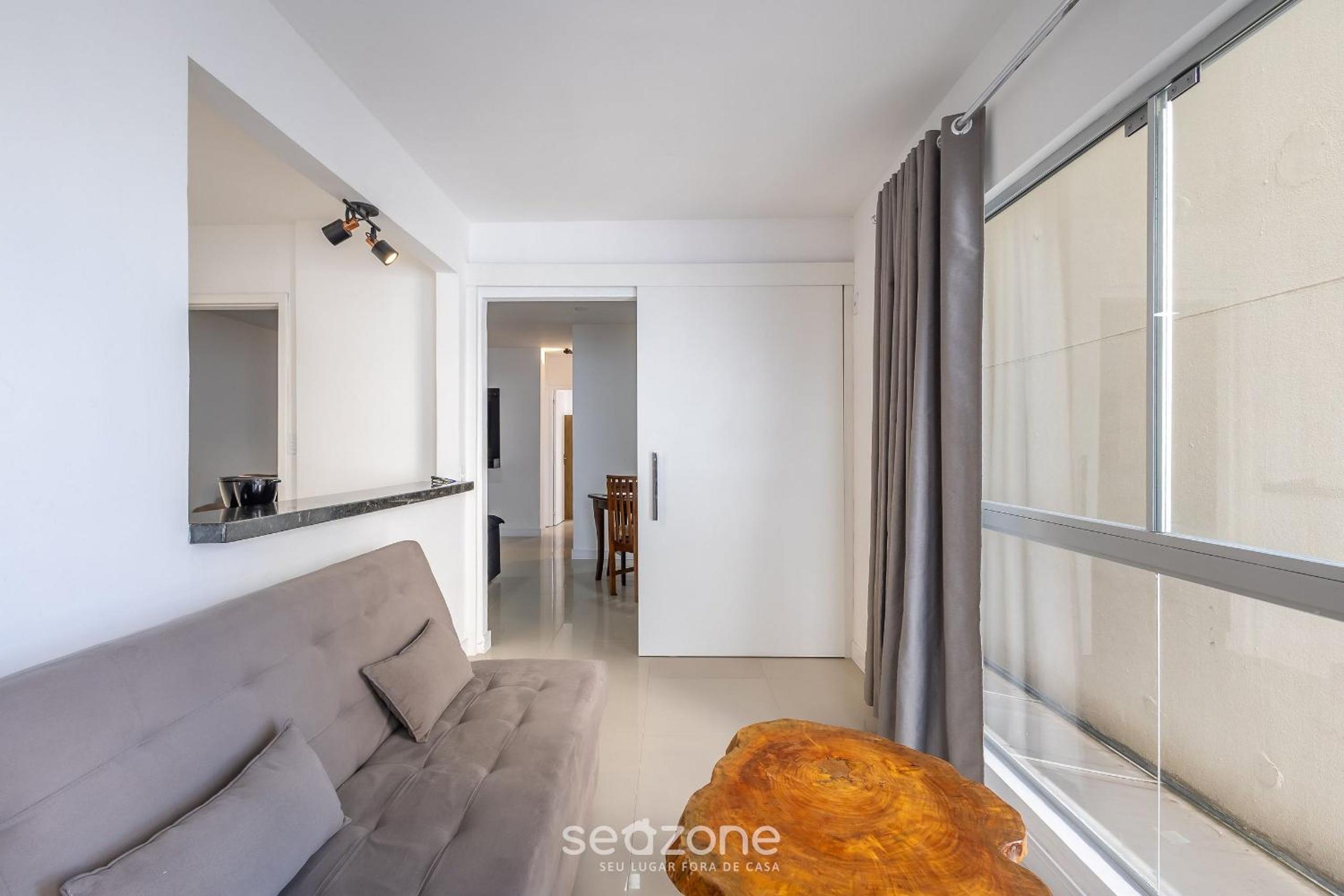 Apt 50m from the central beach GCO0302