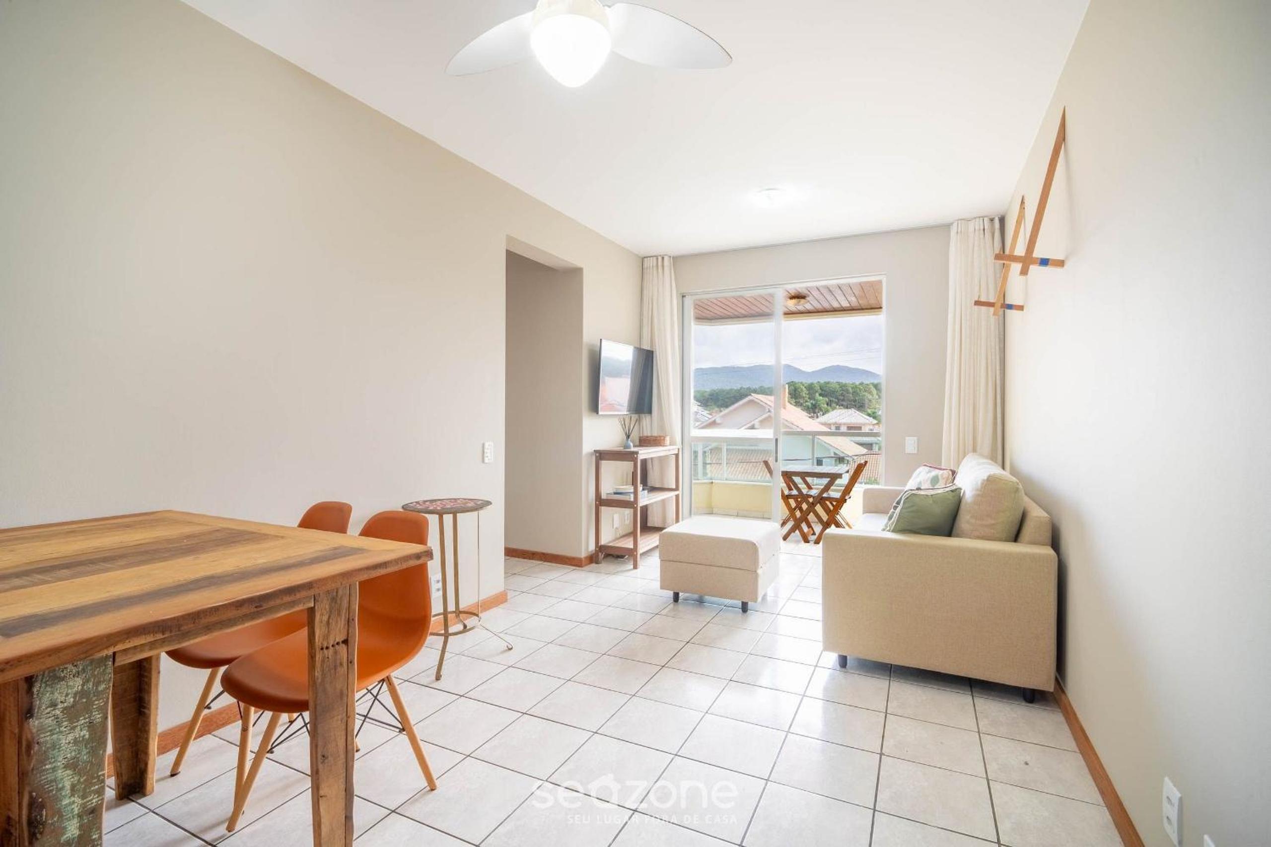 Apt w/ balcony & BBQ 450m from the sea REH0203
