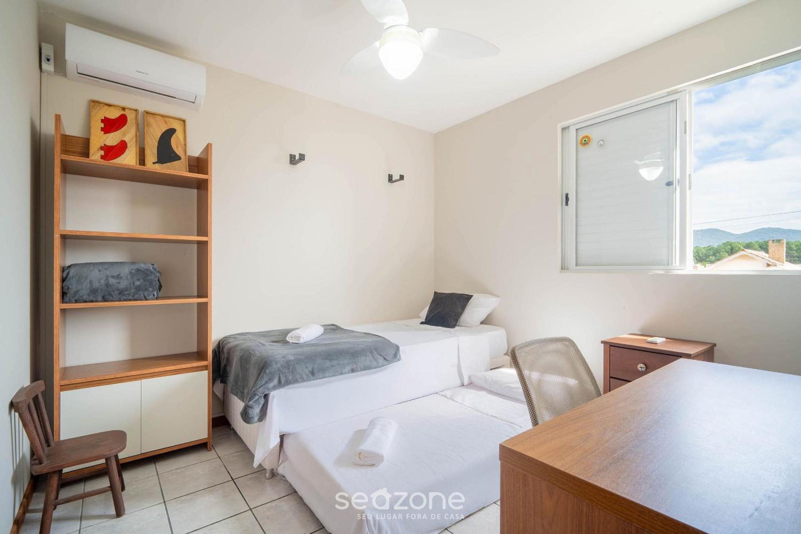 Apt w/ balcony & BBQ 450m from the sea REH0203
