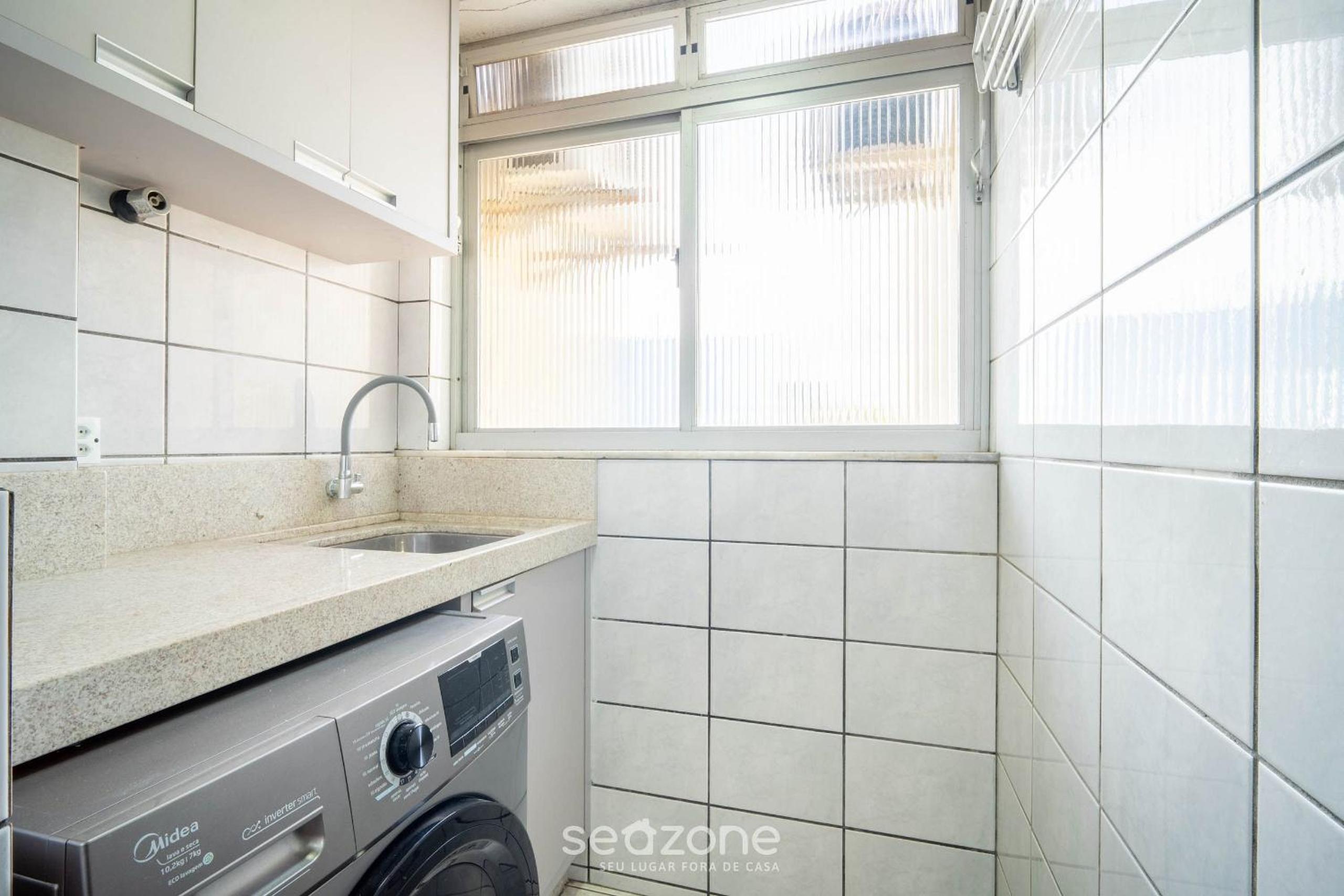 Apt w/ balcony & BBQ 450m from the sea REH0203