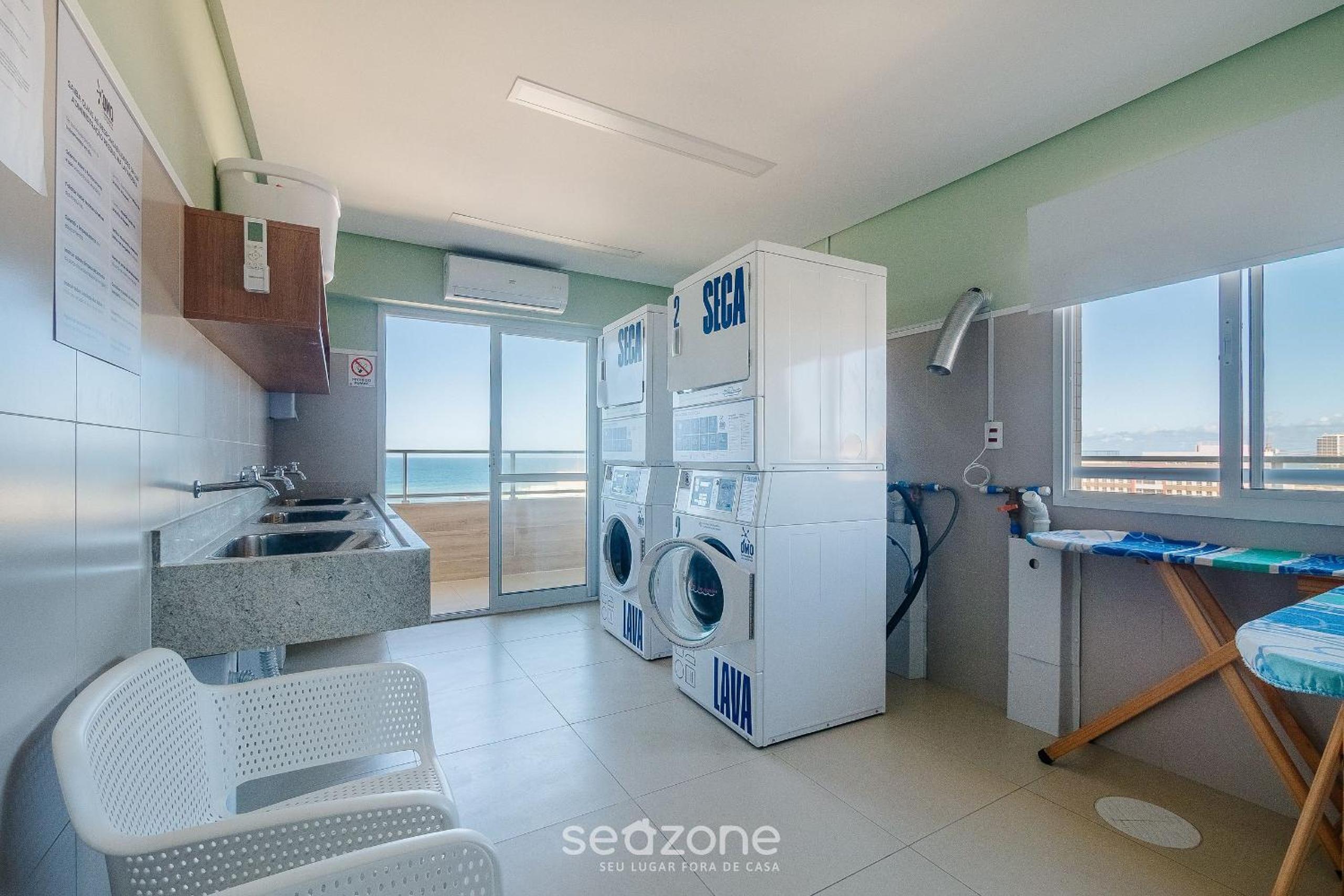 Condo. w/ Pool and Gym 70 m from the Beach - SMA