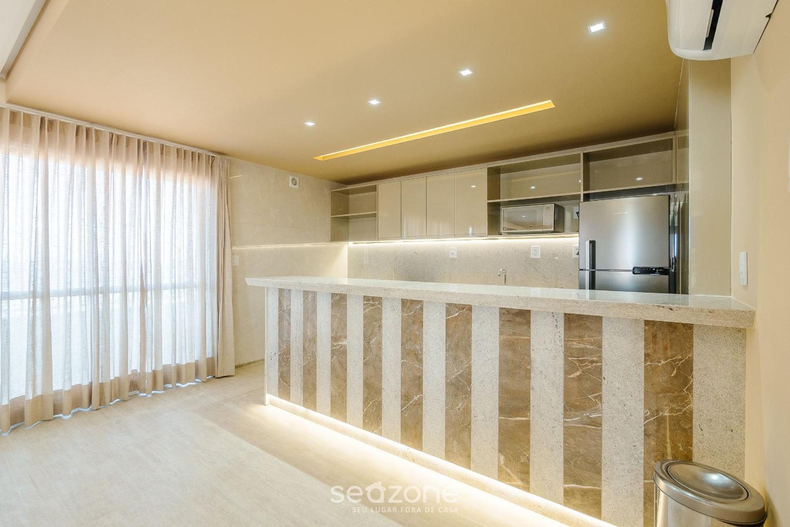 Condo. w/ Pool and Gym 70 m from the Beach - SMA