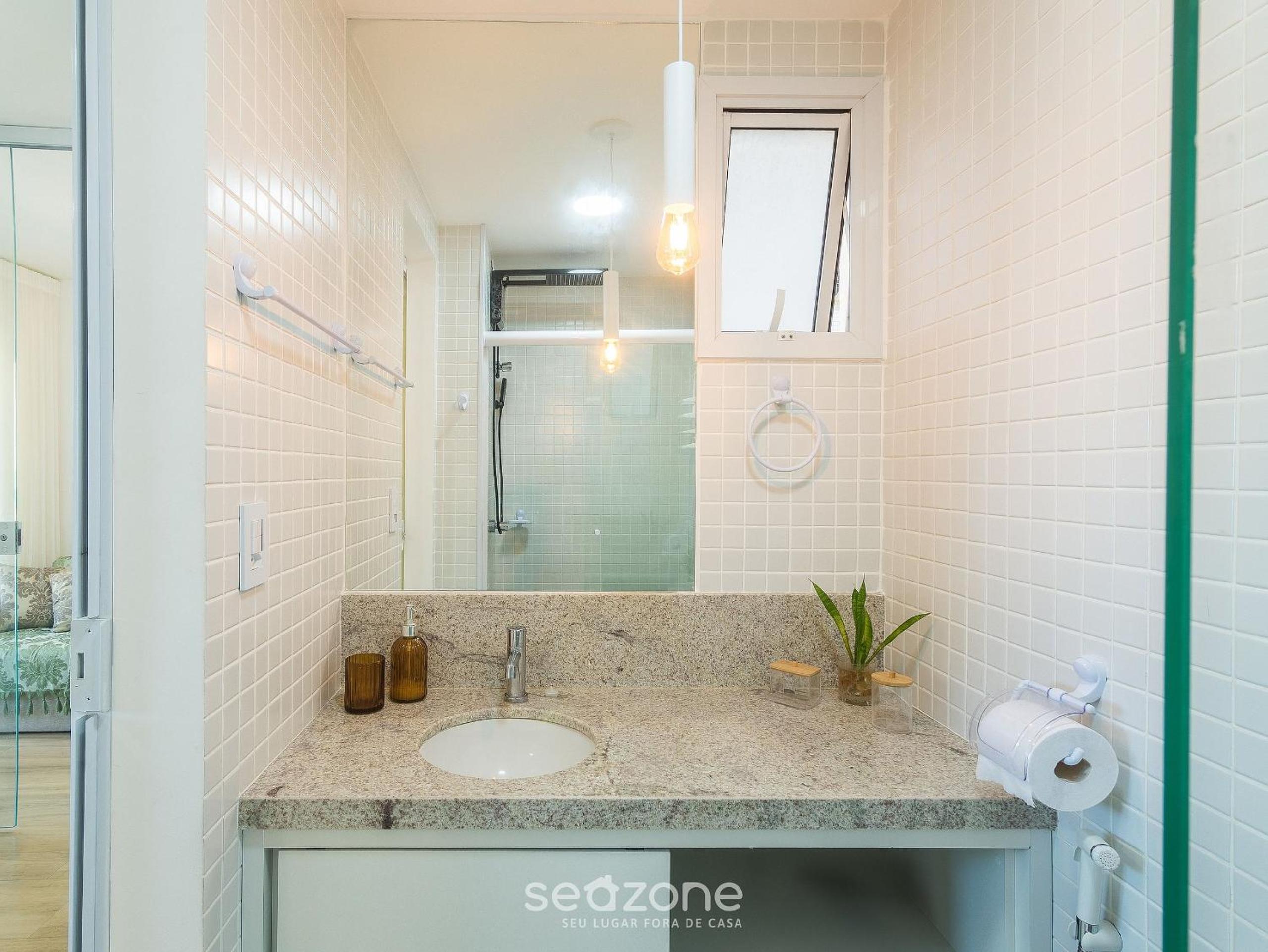Condo. w/ Pool and Gym 70 m from the Beach - SMA