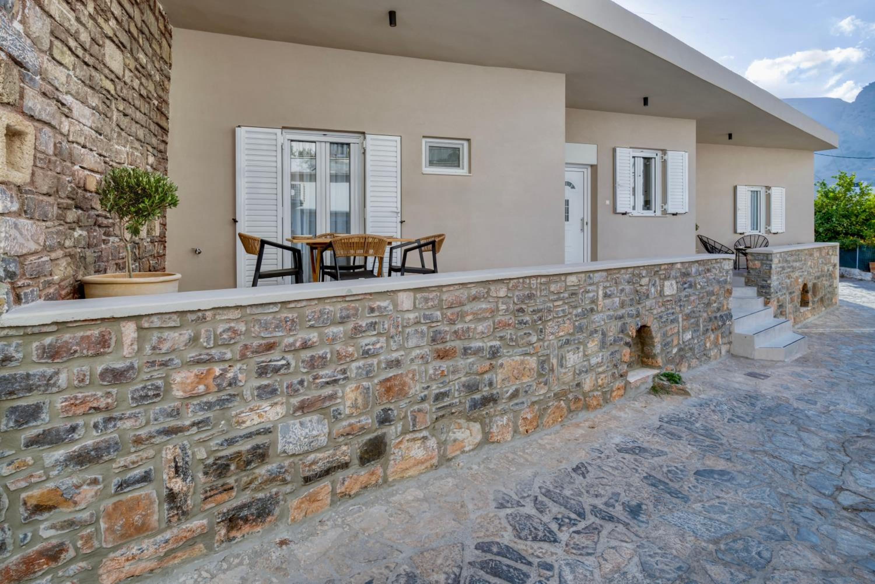 Omega Elounda2bedroom apartments city center WiFi