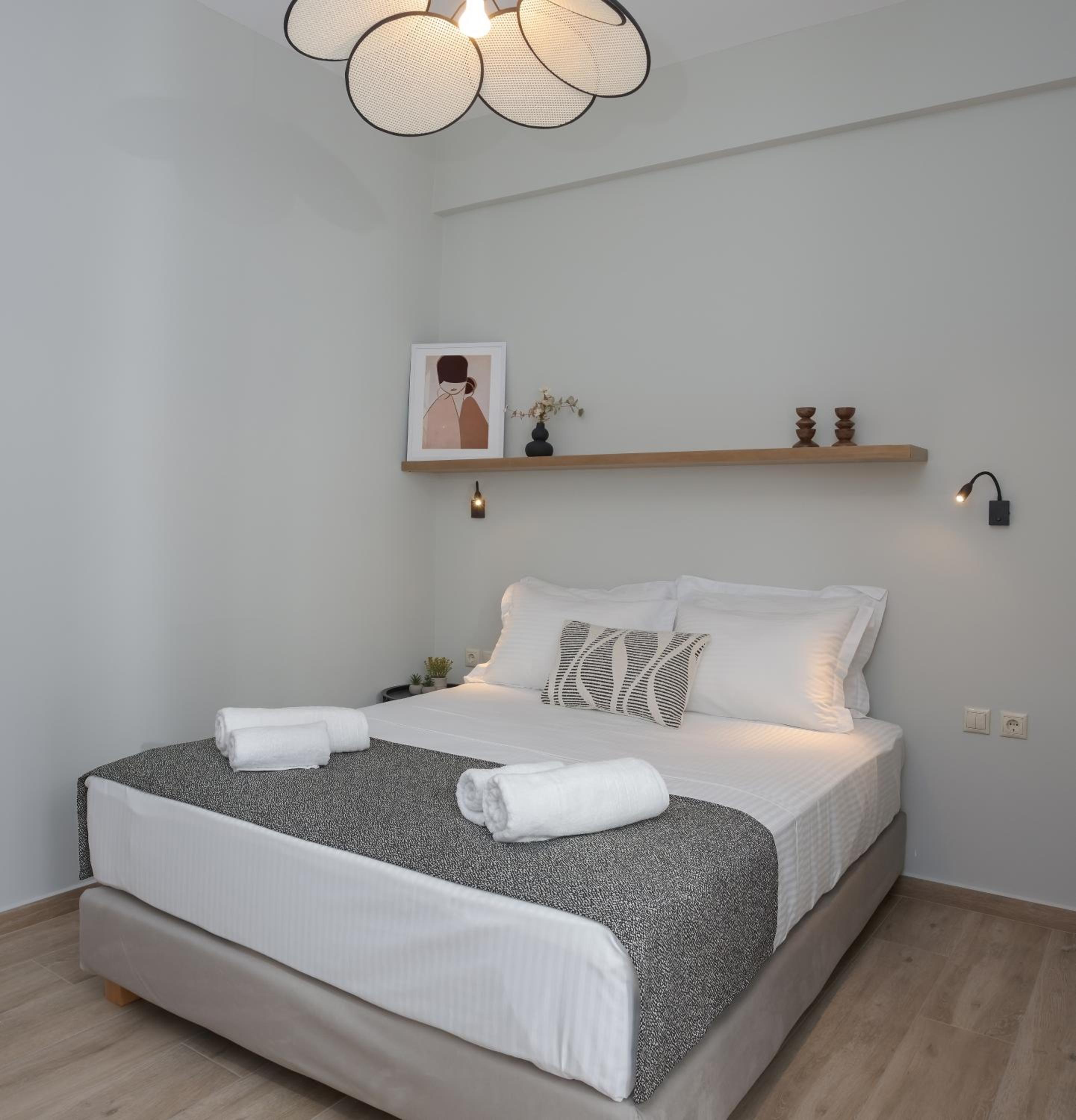 Omega Elounda2bedroom apartments city center WiFi
