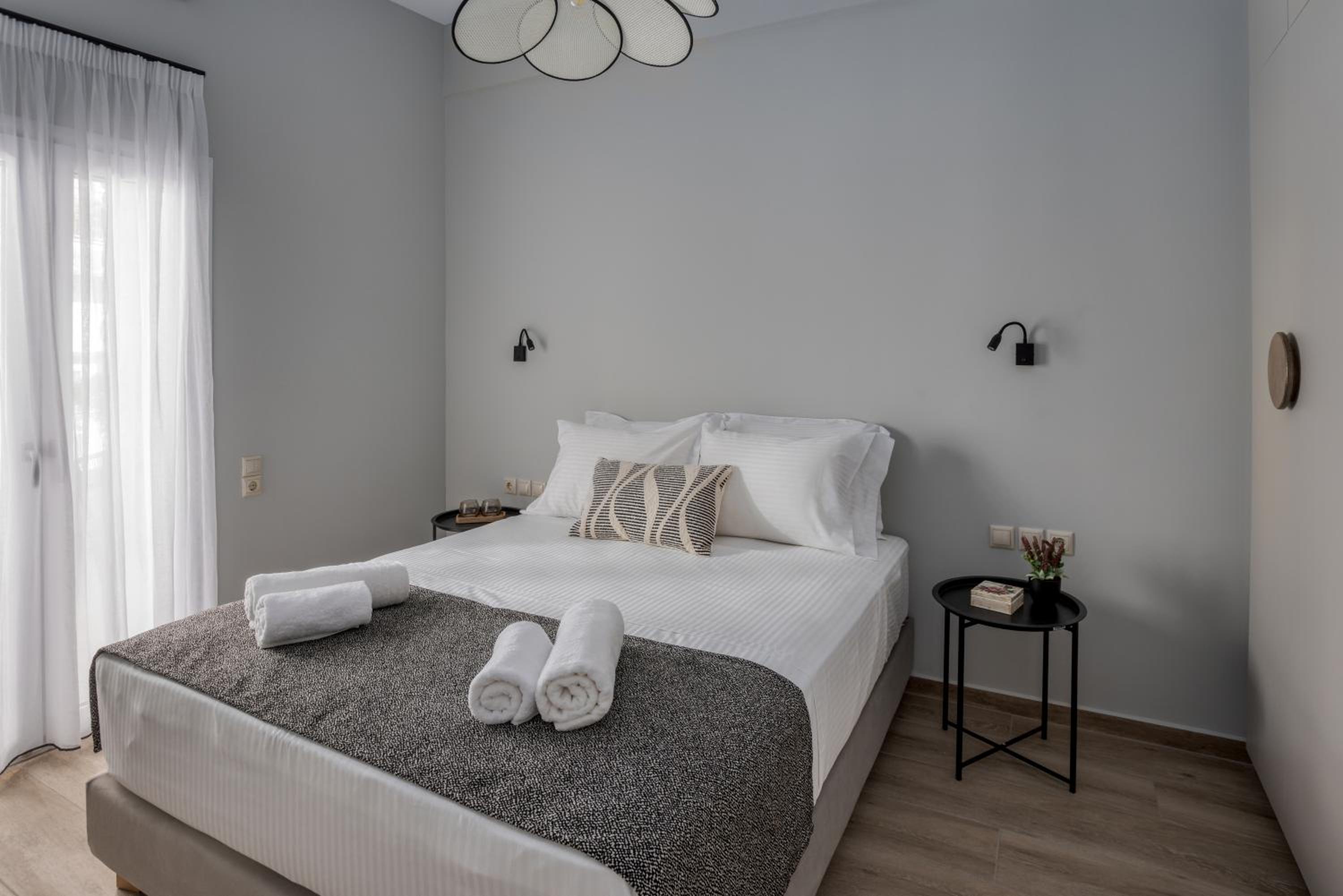 Omega Elounda2bedroom apartments city center WiFi