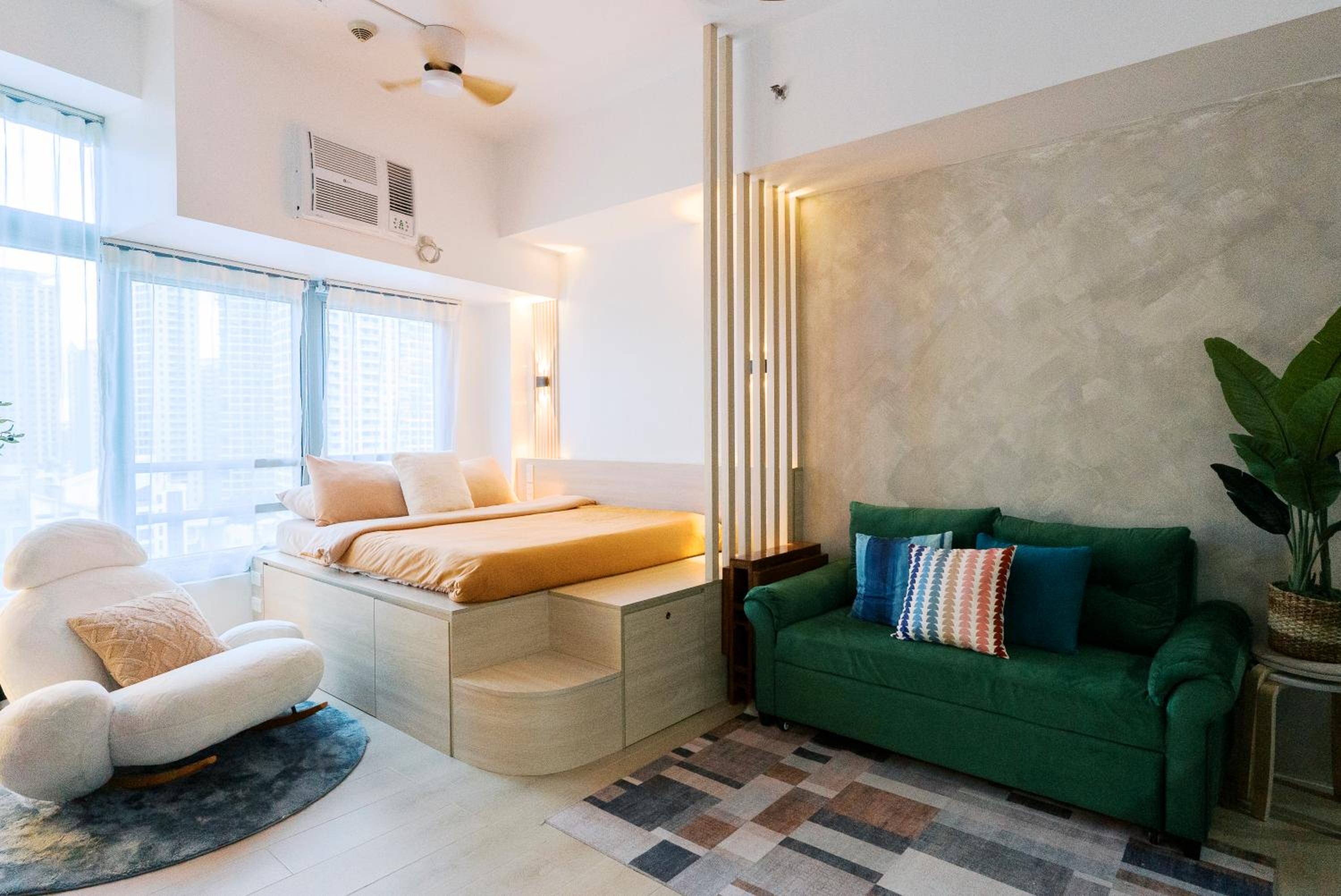 Breathtaking Eastwood City View, 3min walk to Malls, with Washer