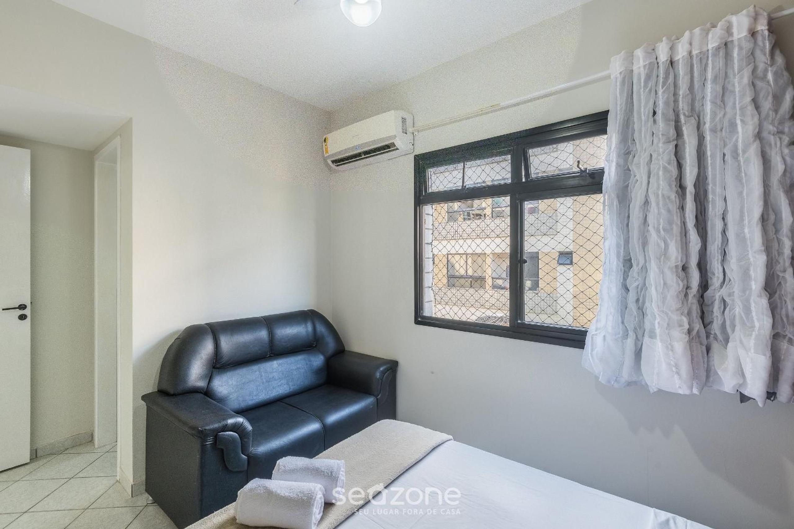Comfort and sophistication just steps from Praia do Morro - DBH