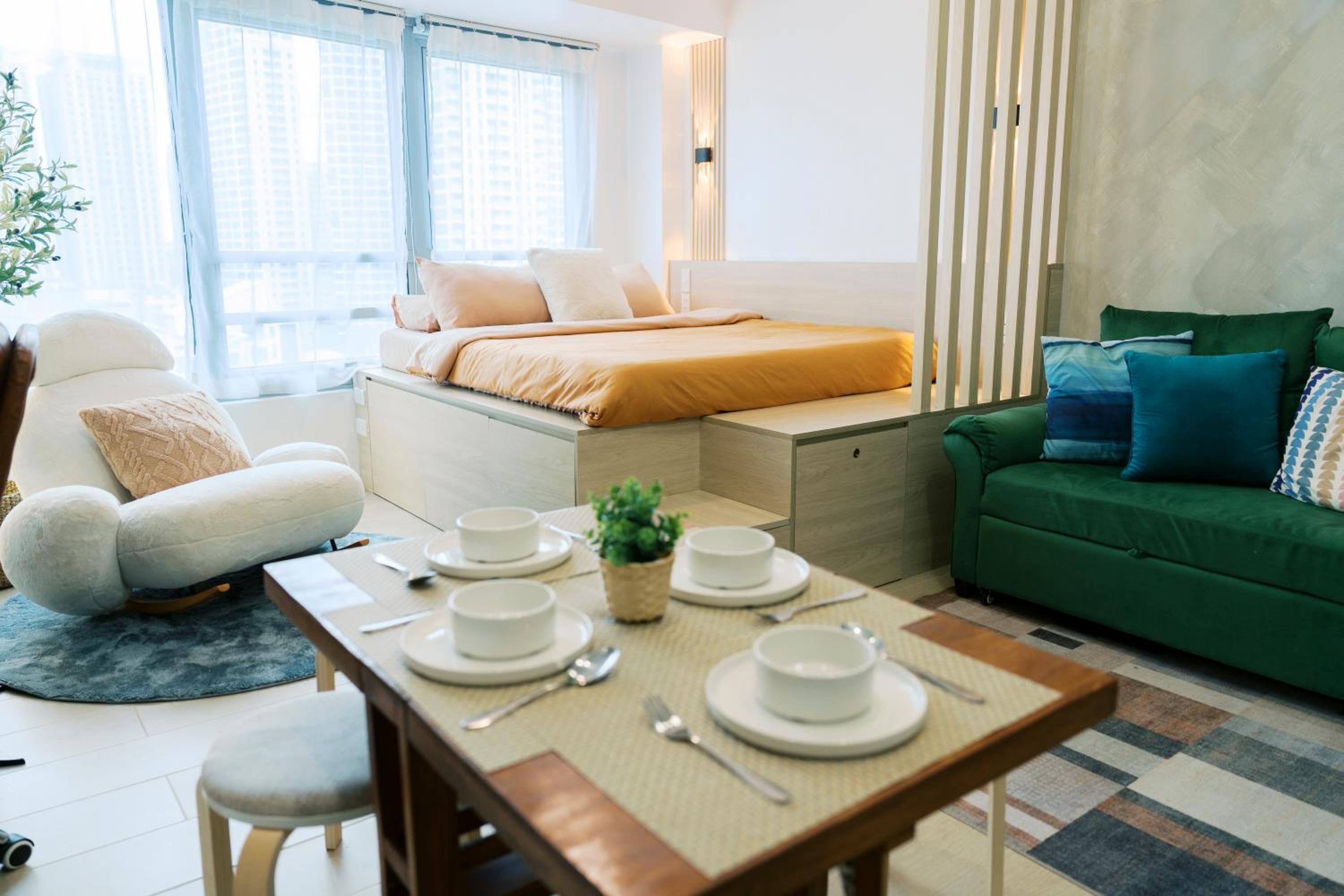 Breathtaking Eastwood City View, 3min walk to Malls, with Washer
