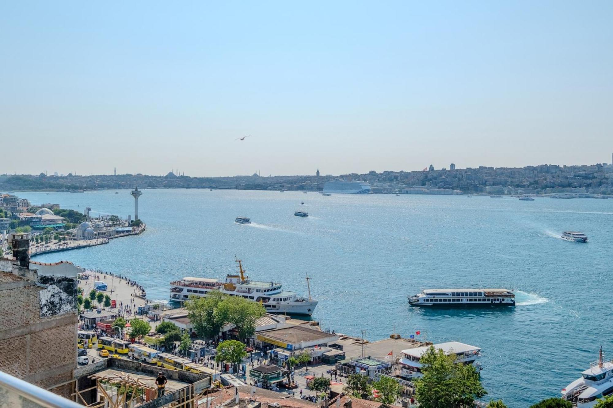 Duplex Flat w Panoramic Bosphorus View and Terrace