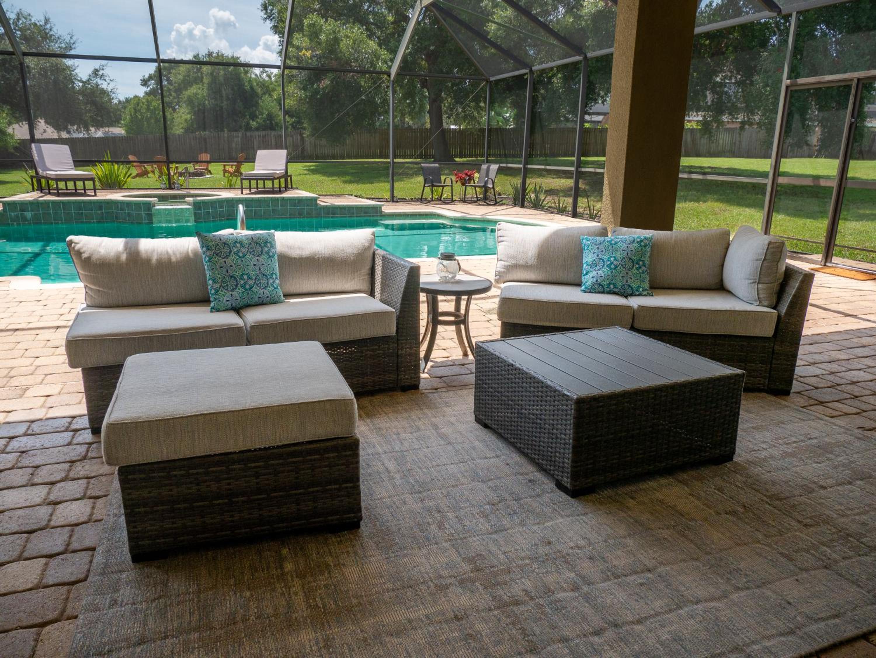 Private, Island Oases w Heated Pool & ahhh the spa!!